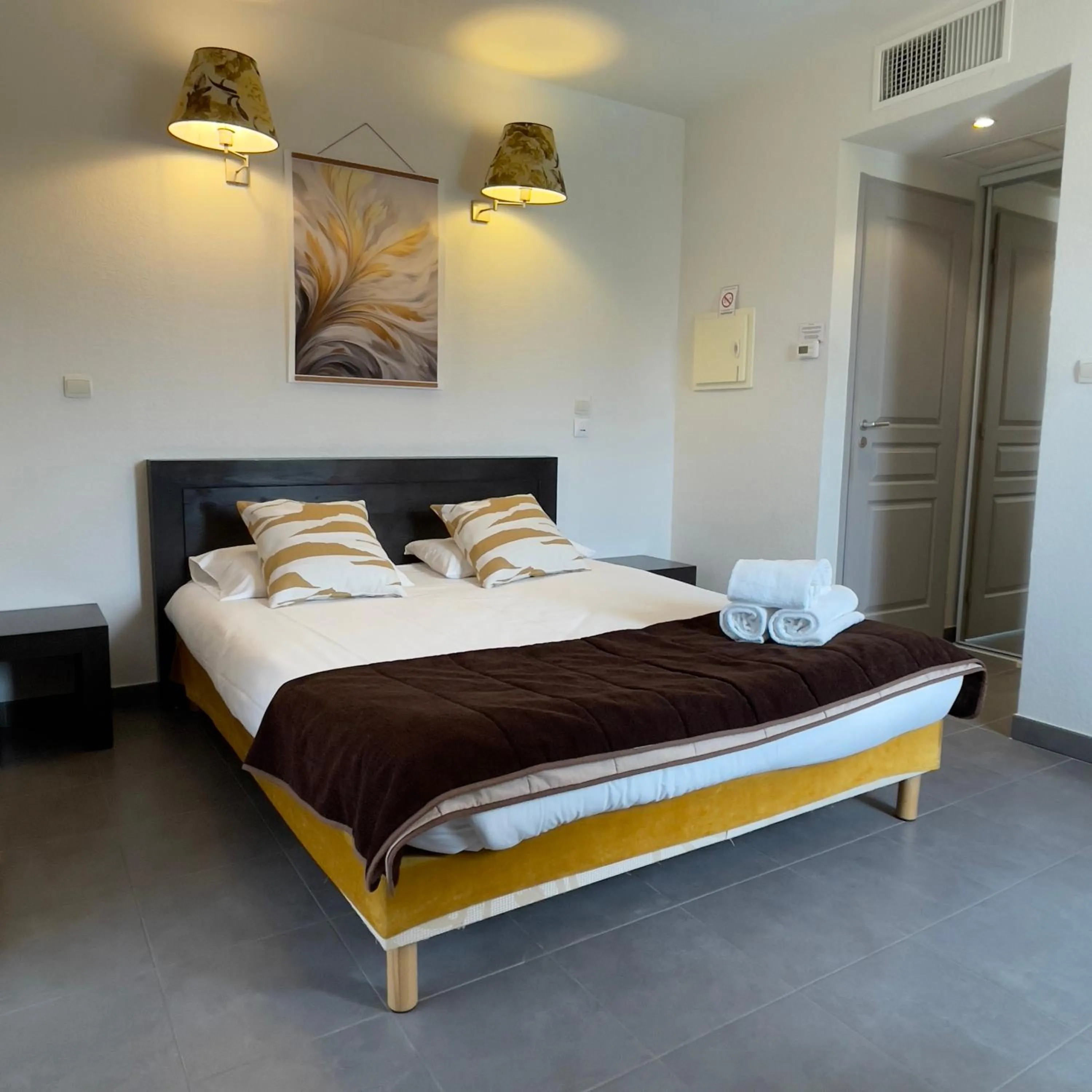 Bed in Patio De Violette