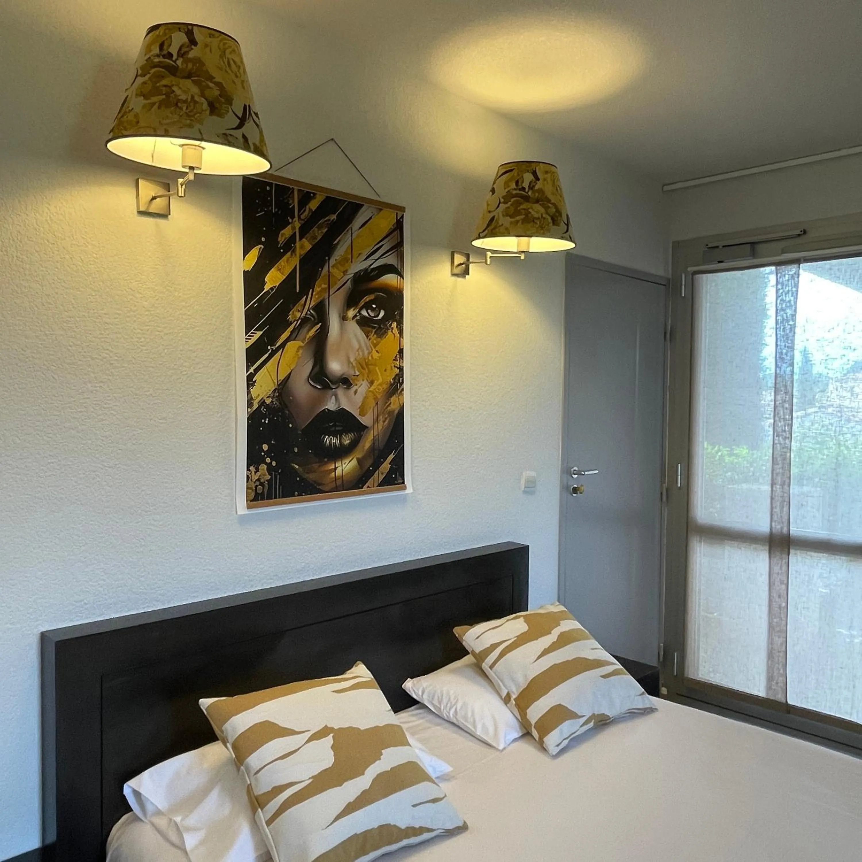 Bed in Patio De Violette