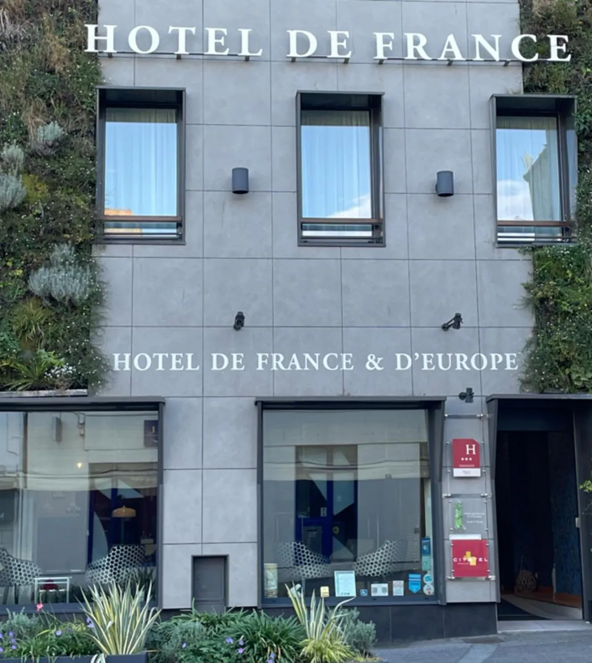Property building in Cit'Hotel Hôtel de France et d'Europe