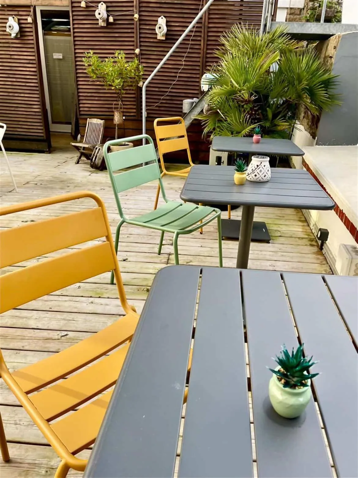 Patio in Cit'Hotel Hôtel de France et d'Europe