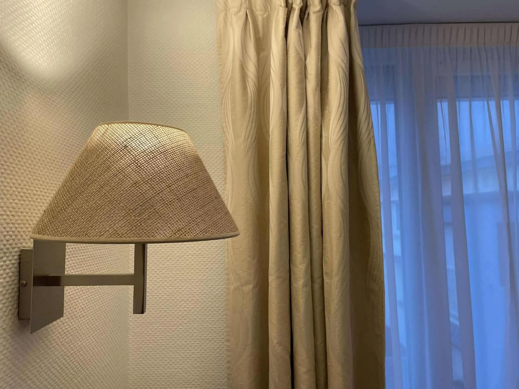 Decorative detail in Cit'Hotel Hôtel de France et d'Europe