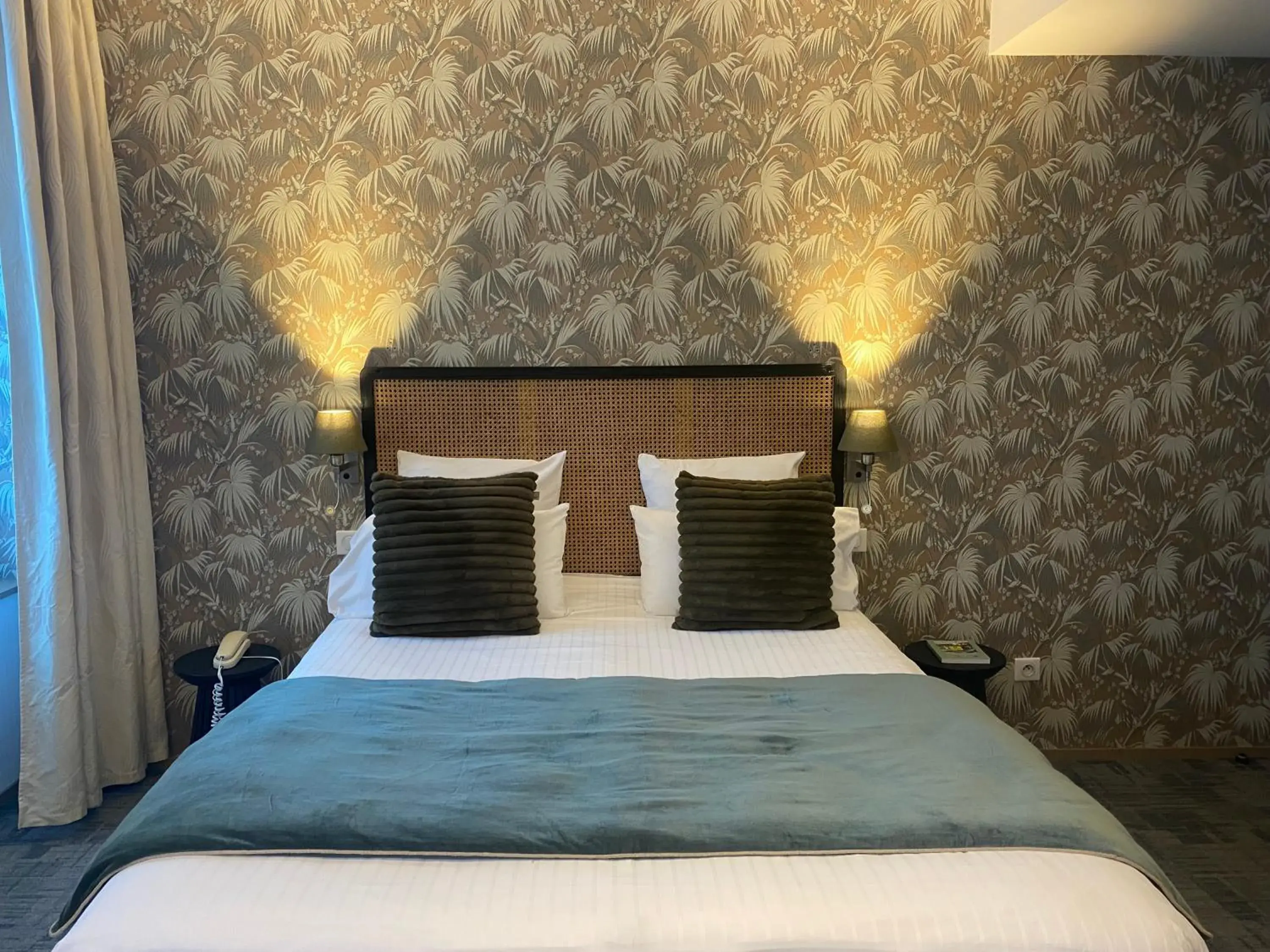 Family Junior Suite in Cit'Hotel Hôtel de France et d'Europe Family Junior Suite in Cit'Hotel Hôtel de France et d'Europe