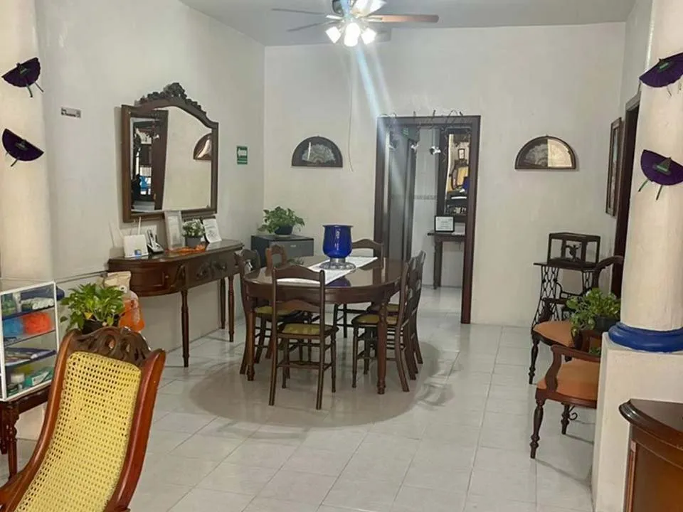 Dining Area in Hotel Casa Blanca by Rotamundos