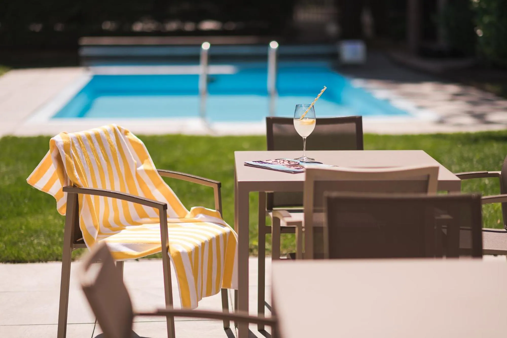 Pool view in Residence Désirée Classic & Design