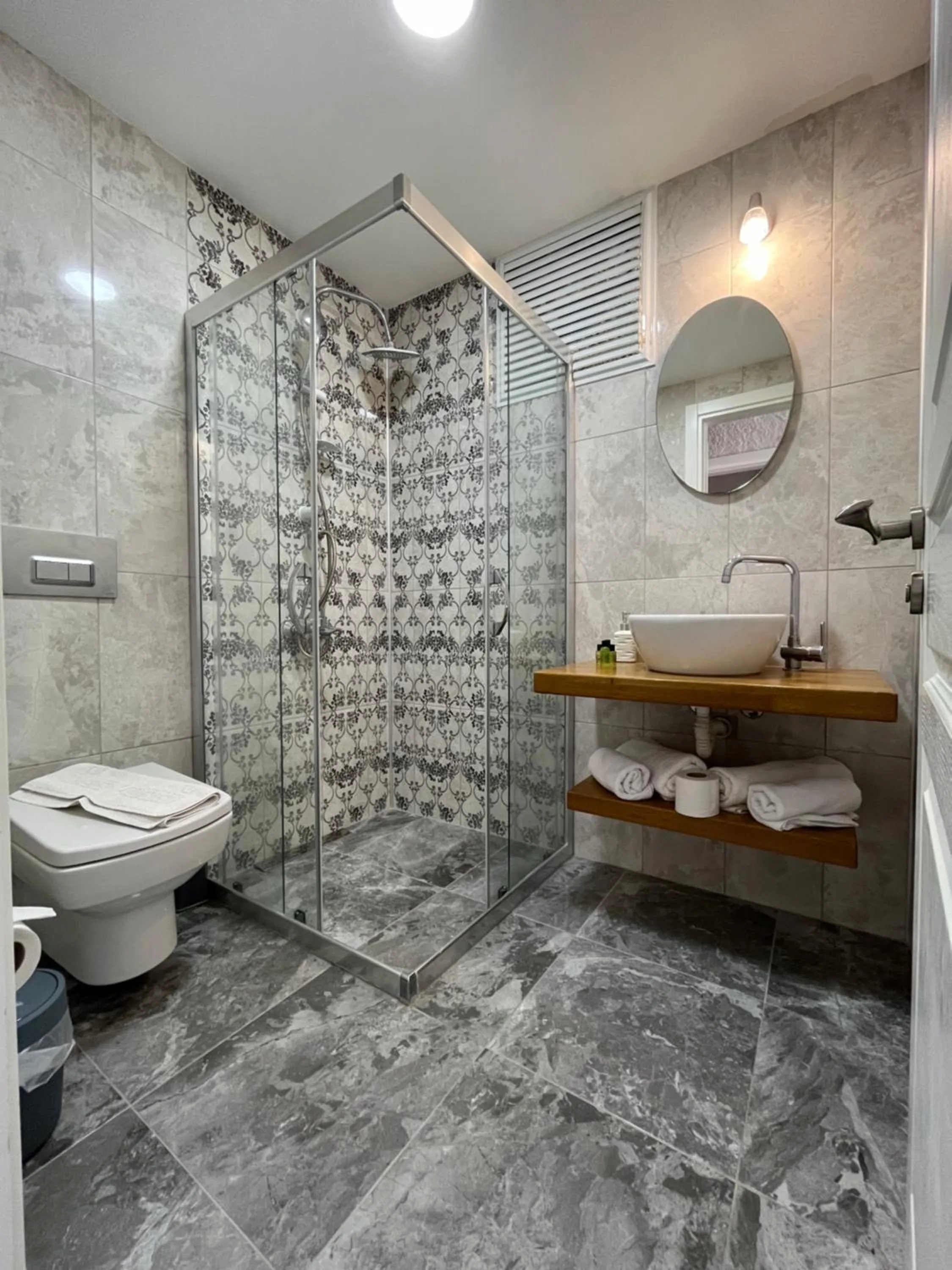 Shower in Villa Veria