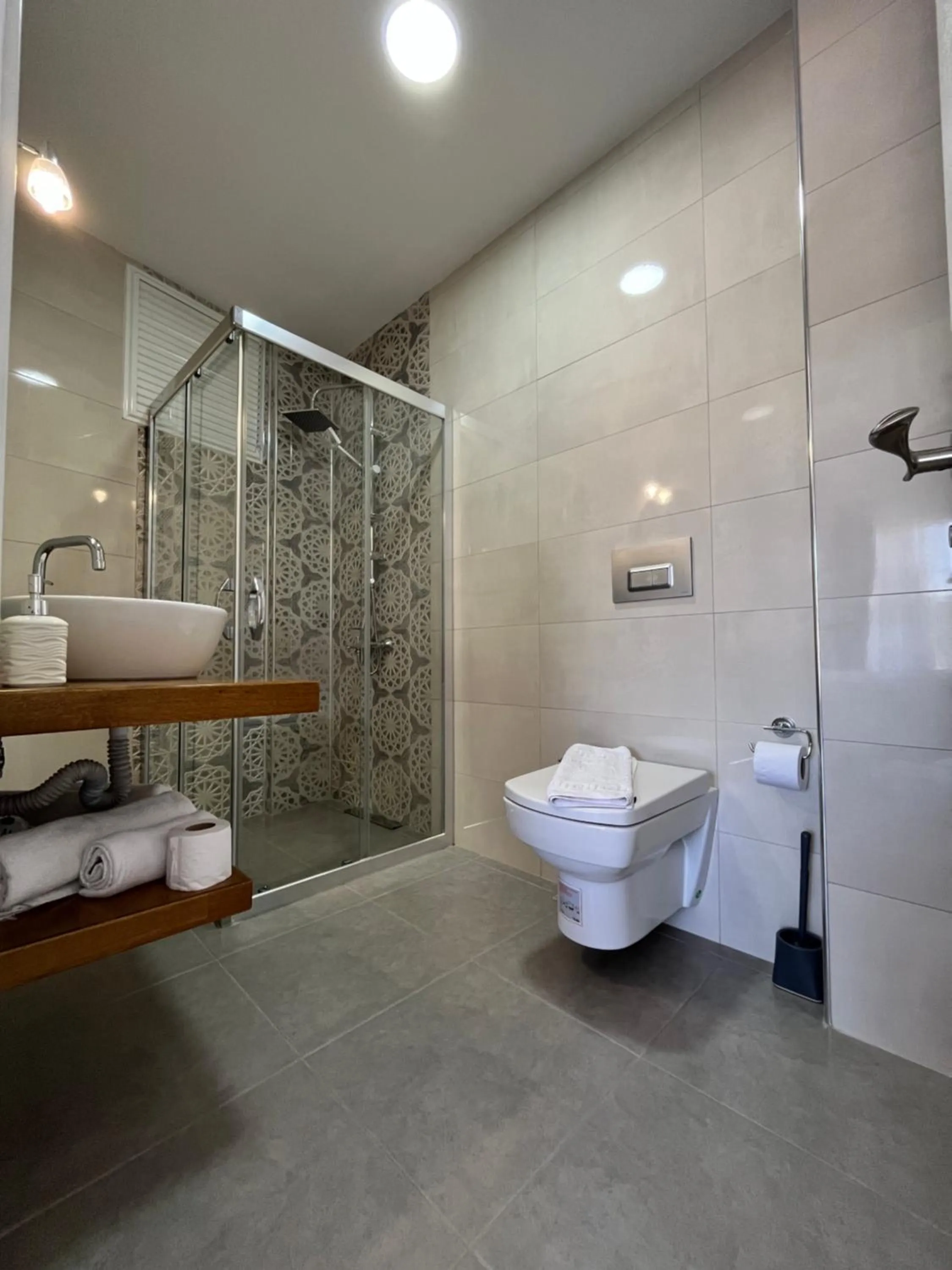 Shower in Villa Veria