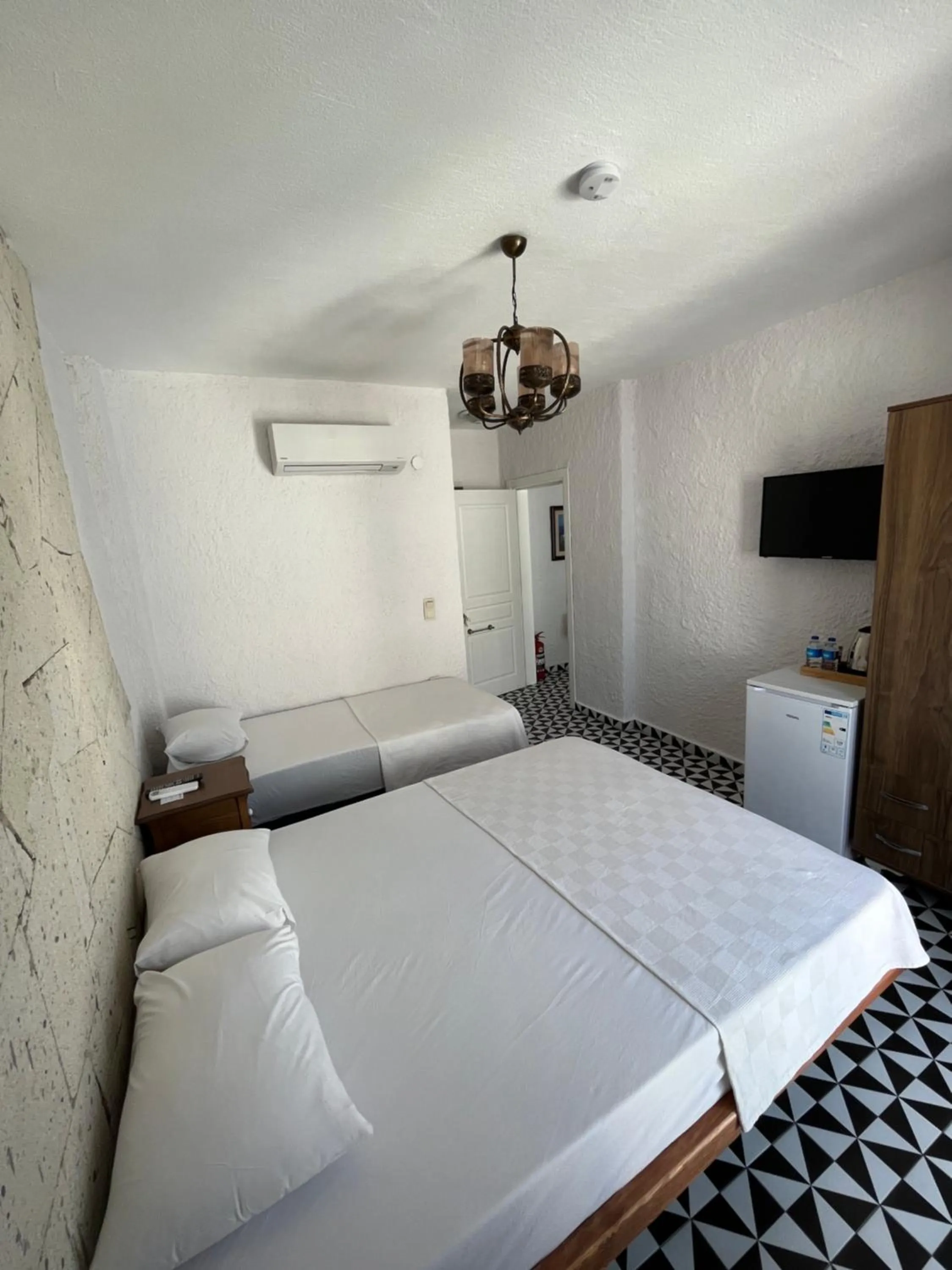 Photo of the whole room, Bed in Villa Veria