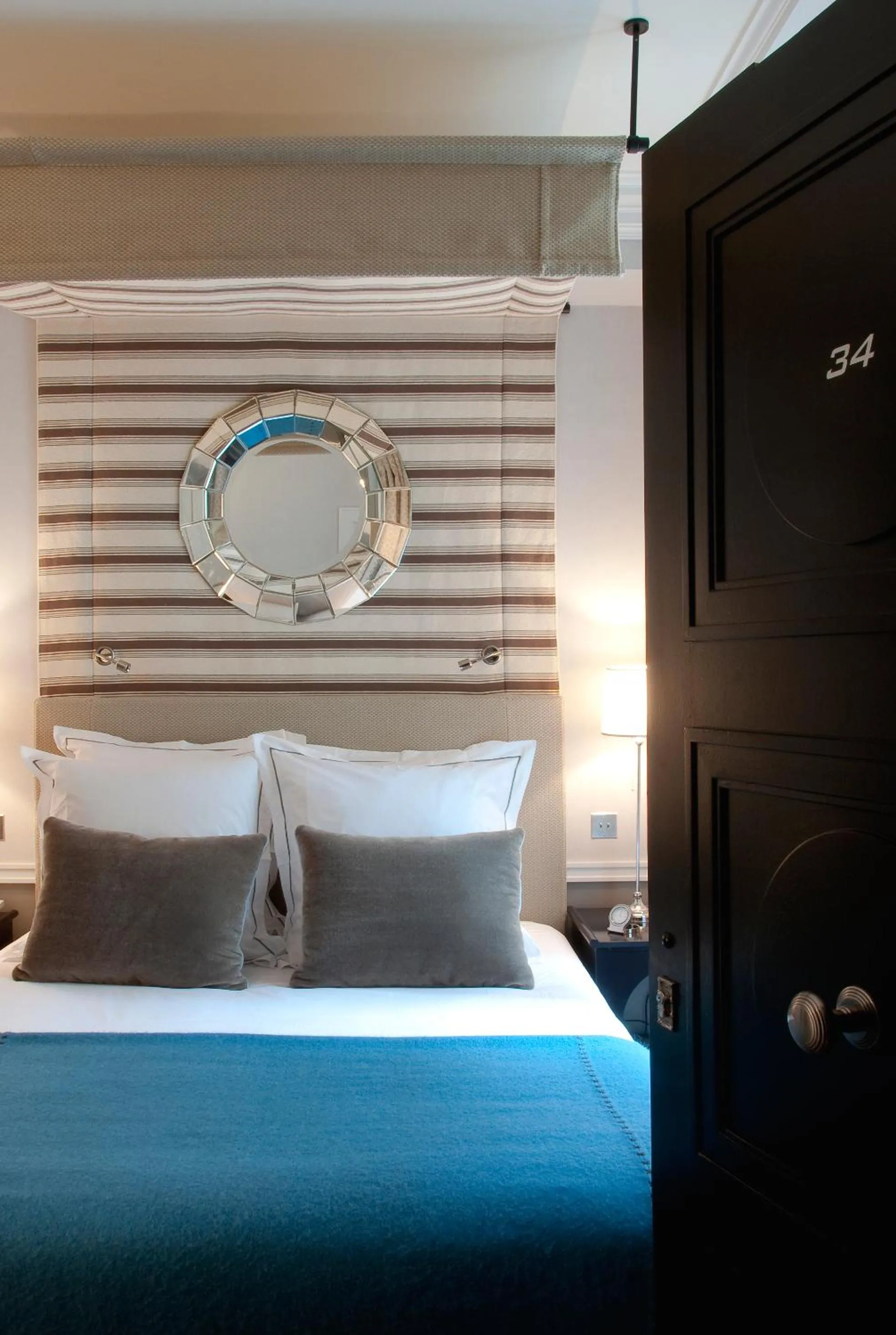 Bed in Hôtel Recamier