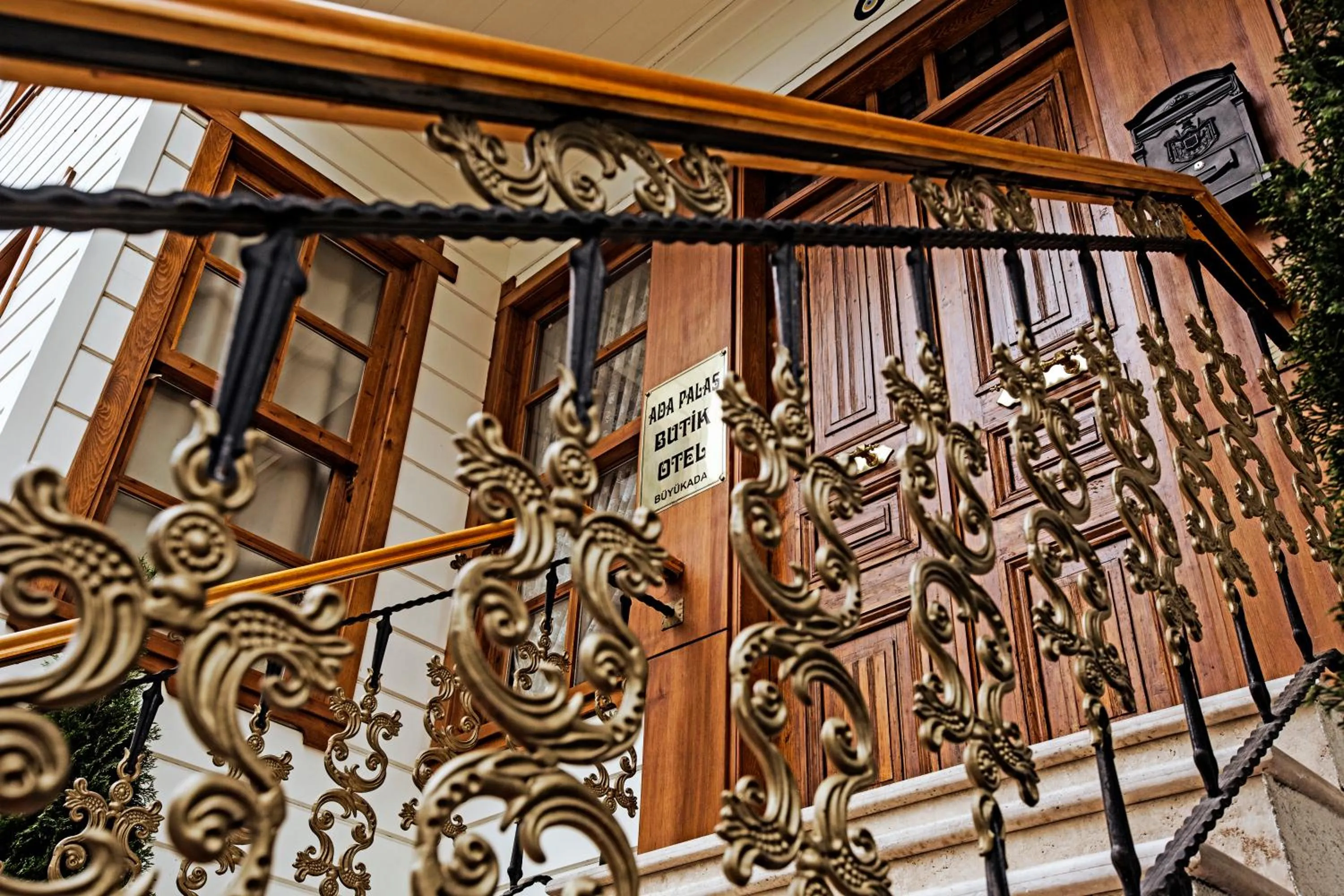 Facade/entrance in Ada Palas Buyukada