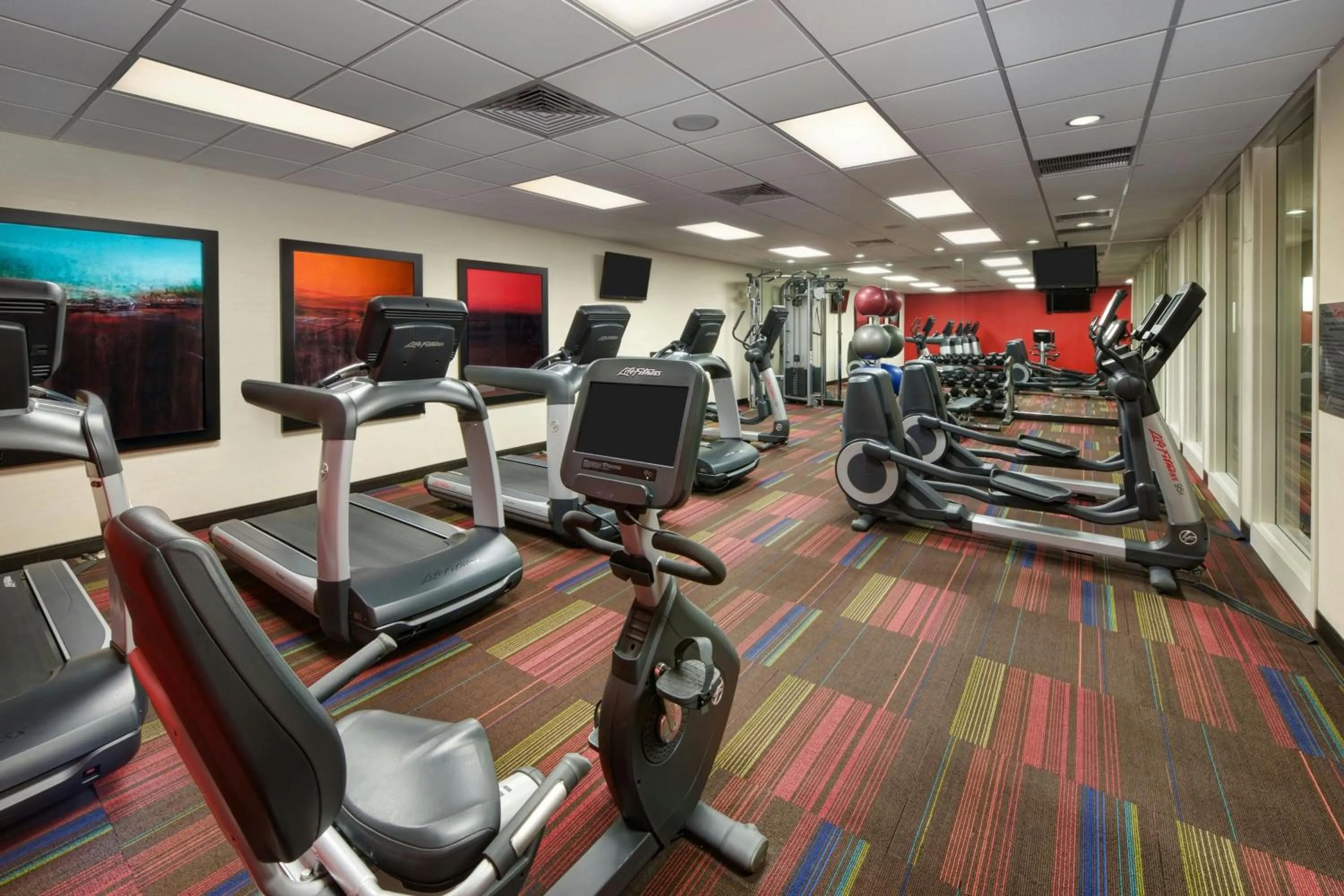 Fitness centre/facilities in Courtyard by Marriott Times Square West