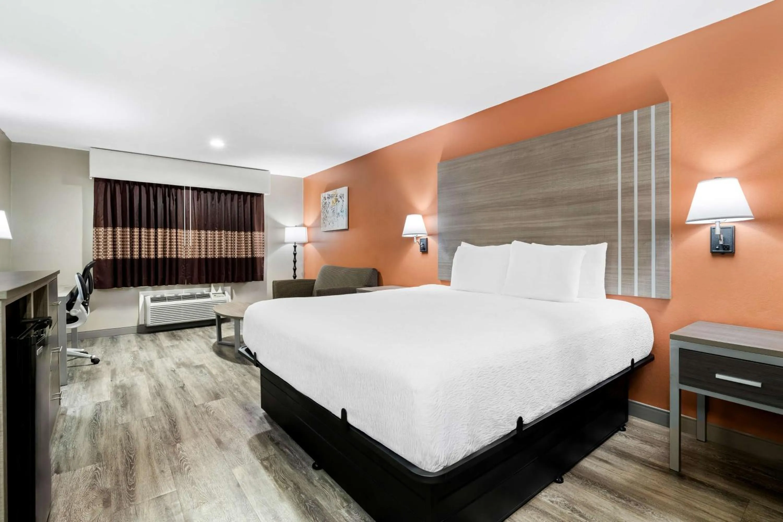 Bedroom in Best Western Gateway Inn