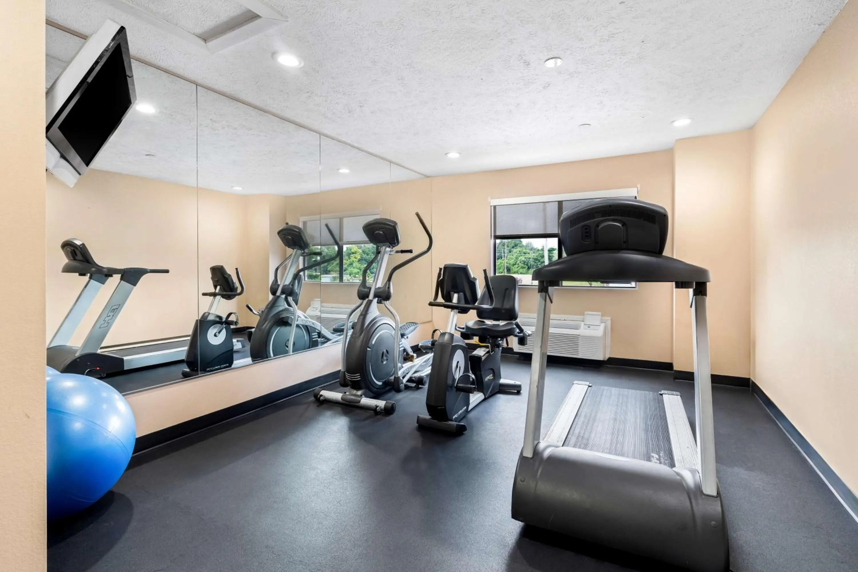 Fitness centre/facilities in Best Western Gateway Inn