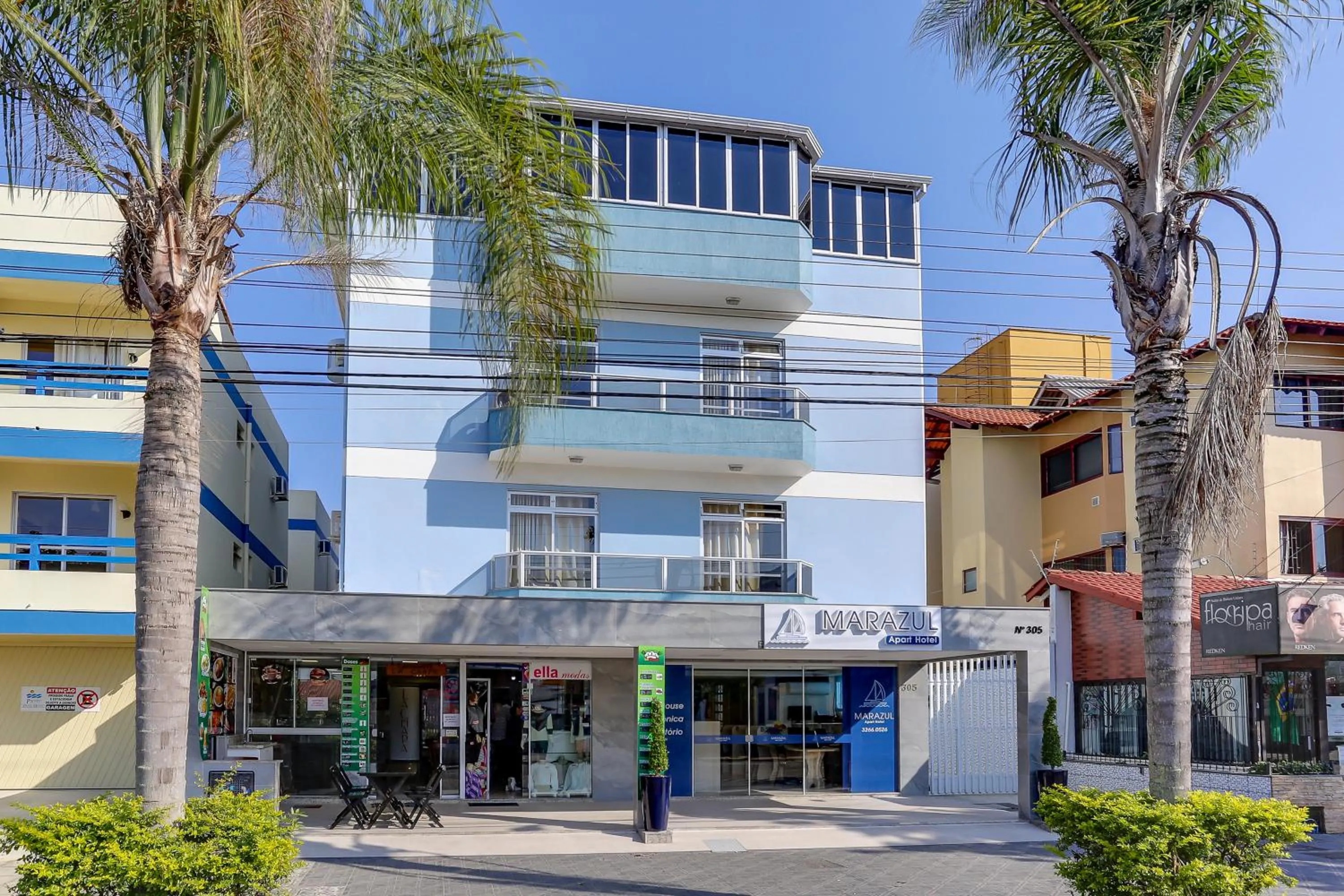 Property building in Marazul Apart Hotel