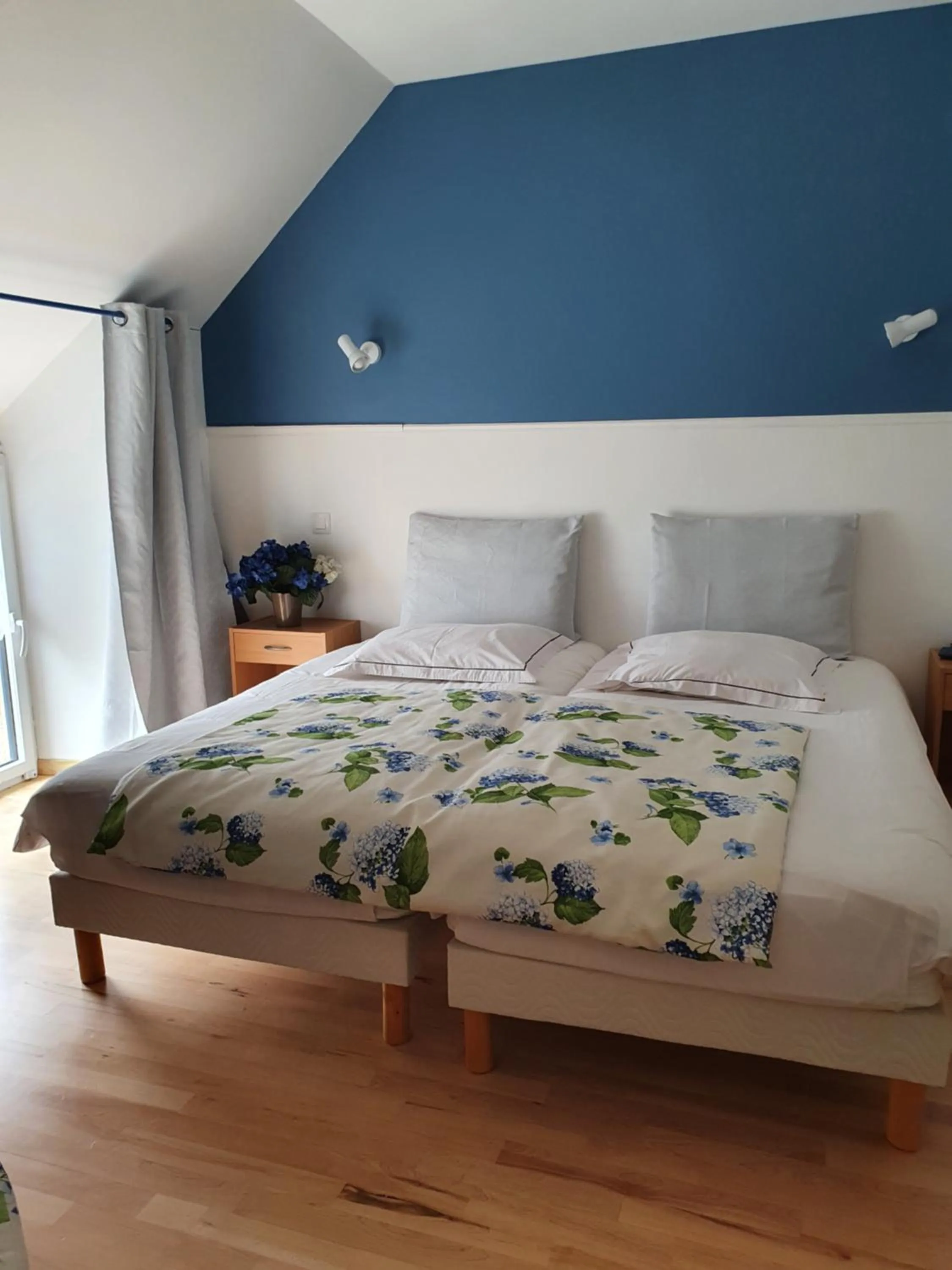 Bed in Hôtel - Restaurant l'Hortensia