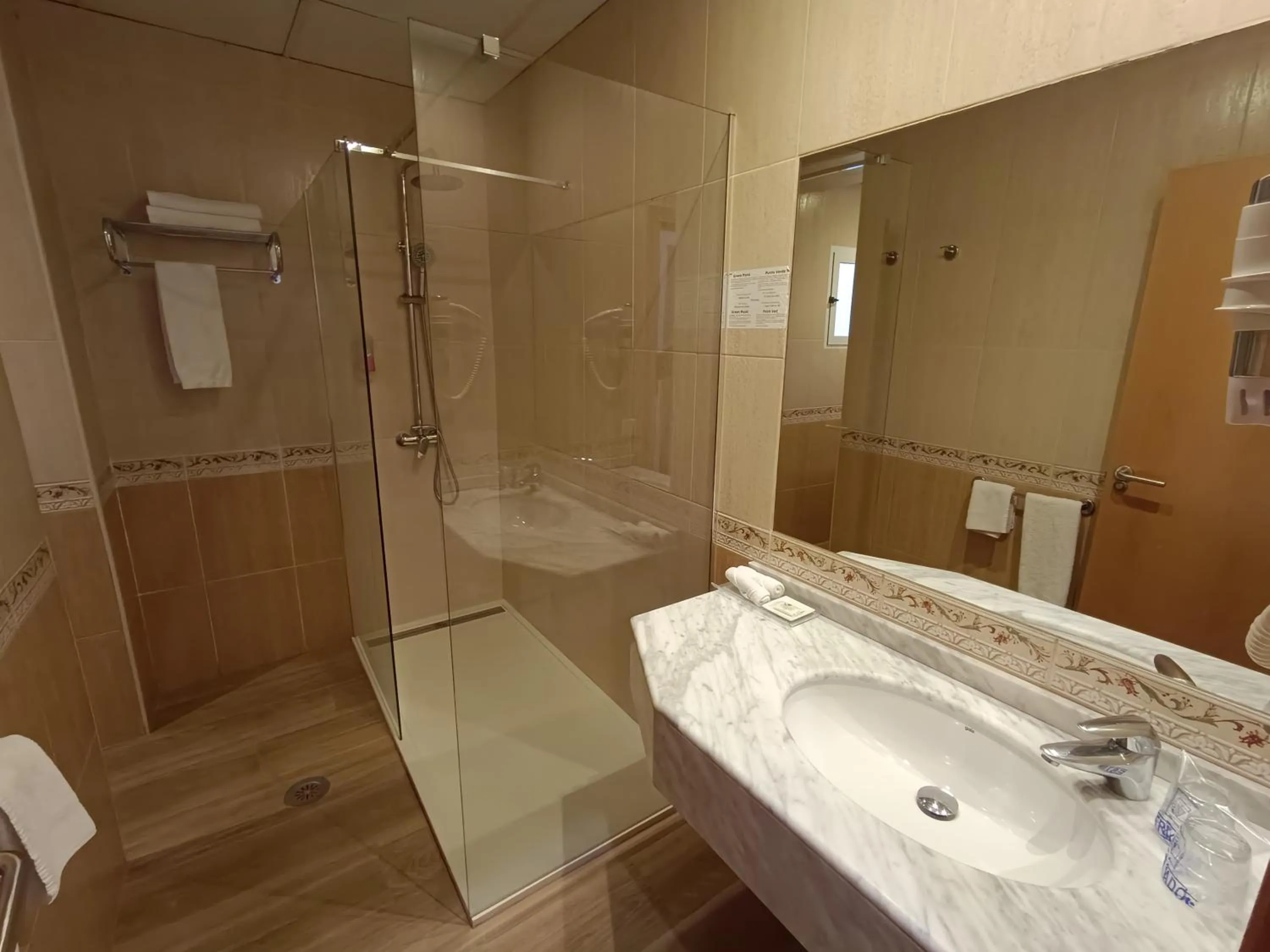 Bathroom in Mendez Nuñez Alicante