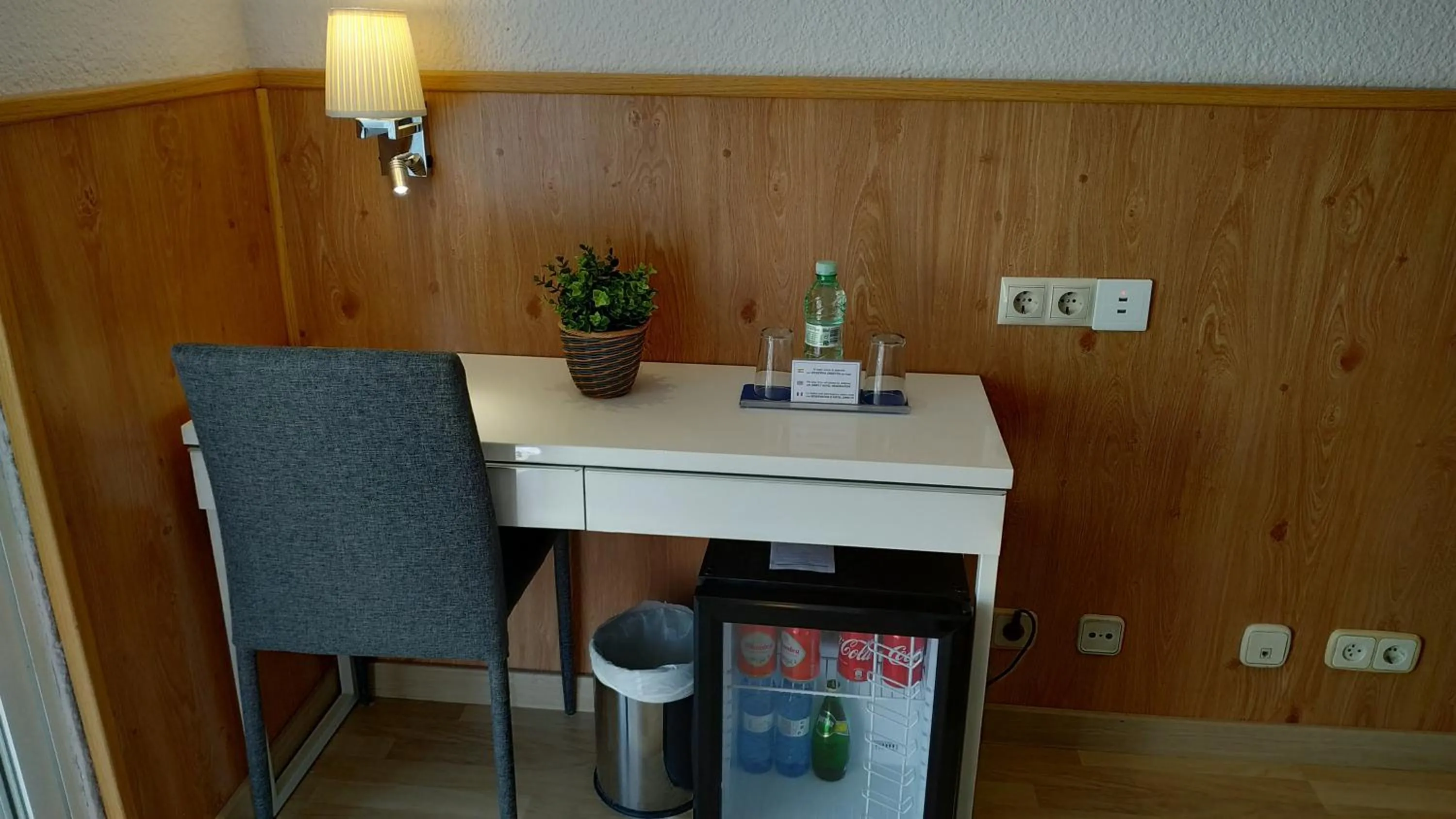 Photo of the whole room in Mendez Nuñez Alicante