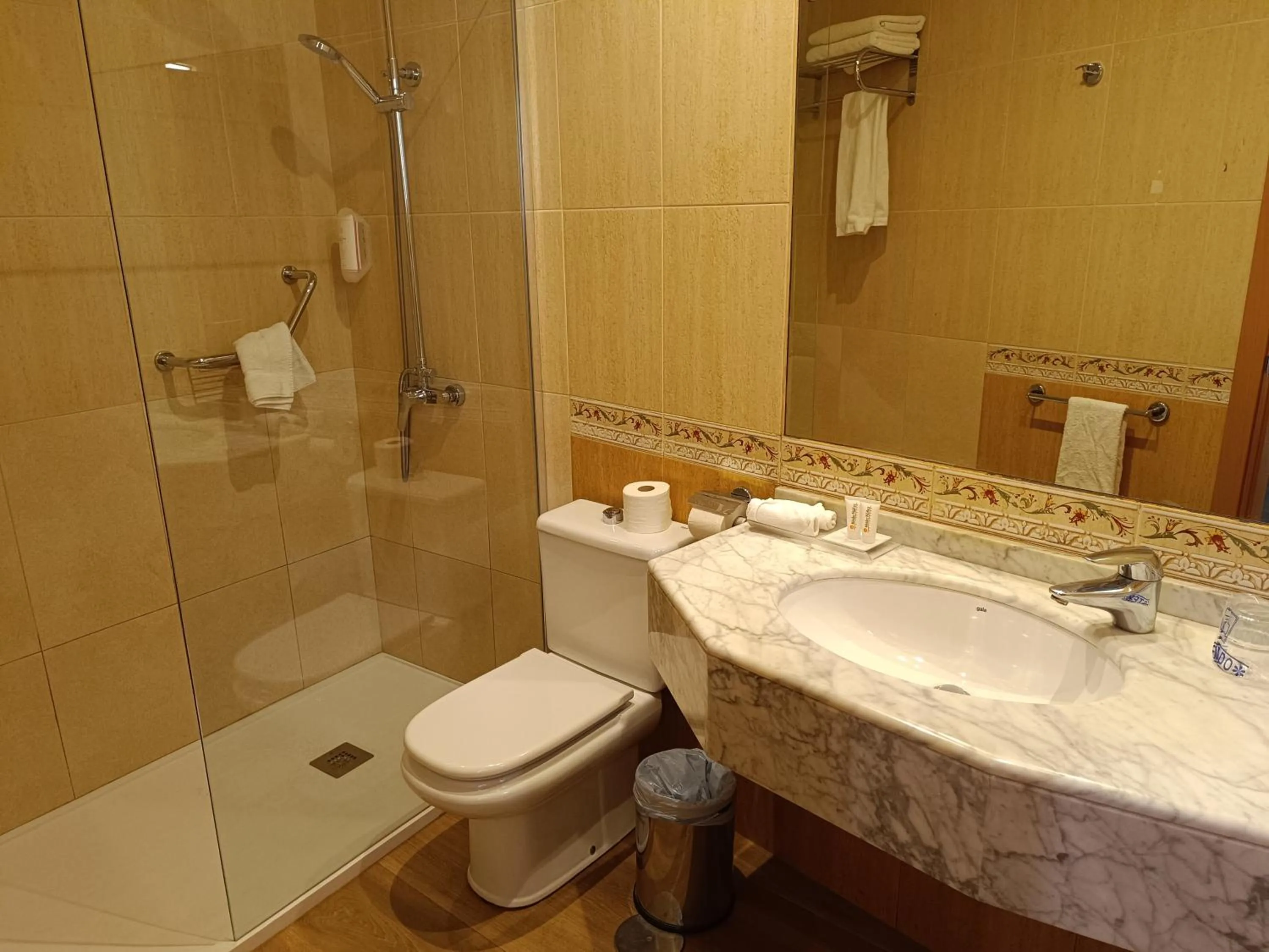 Bathroom in Mendez Nuñez Alicante