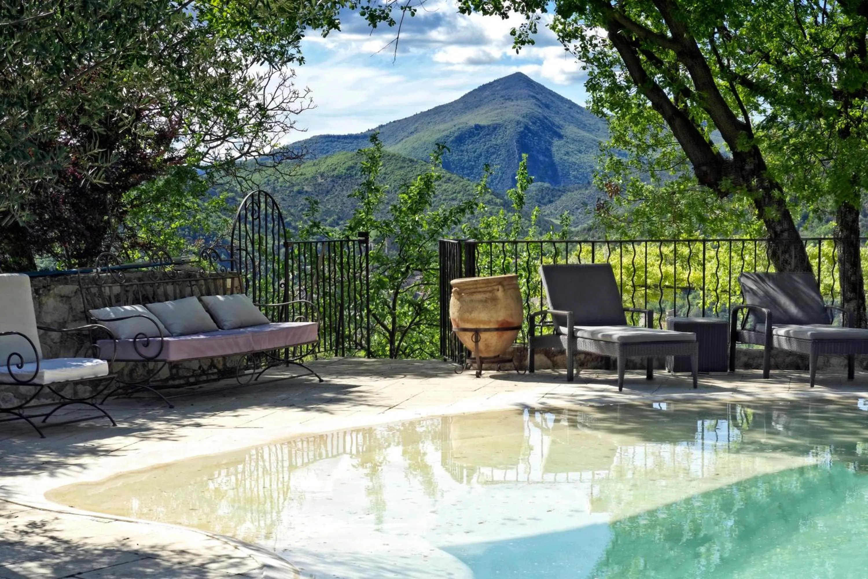 Mountain view in B&B Le Deffends de Redon