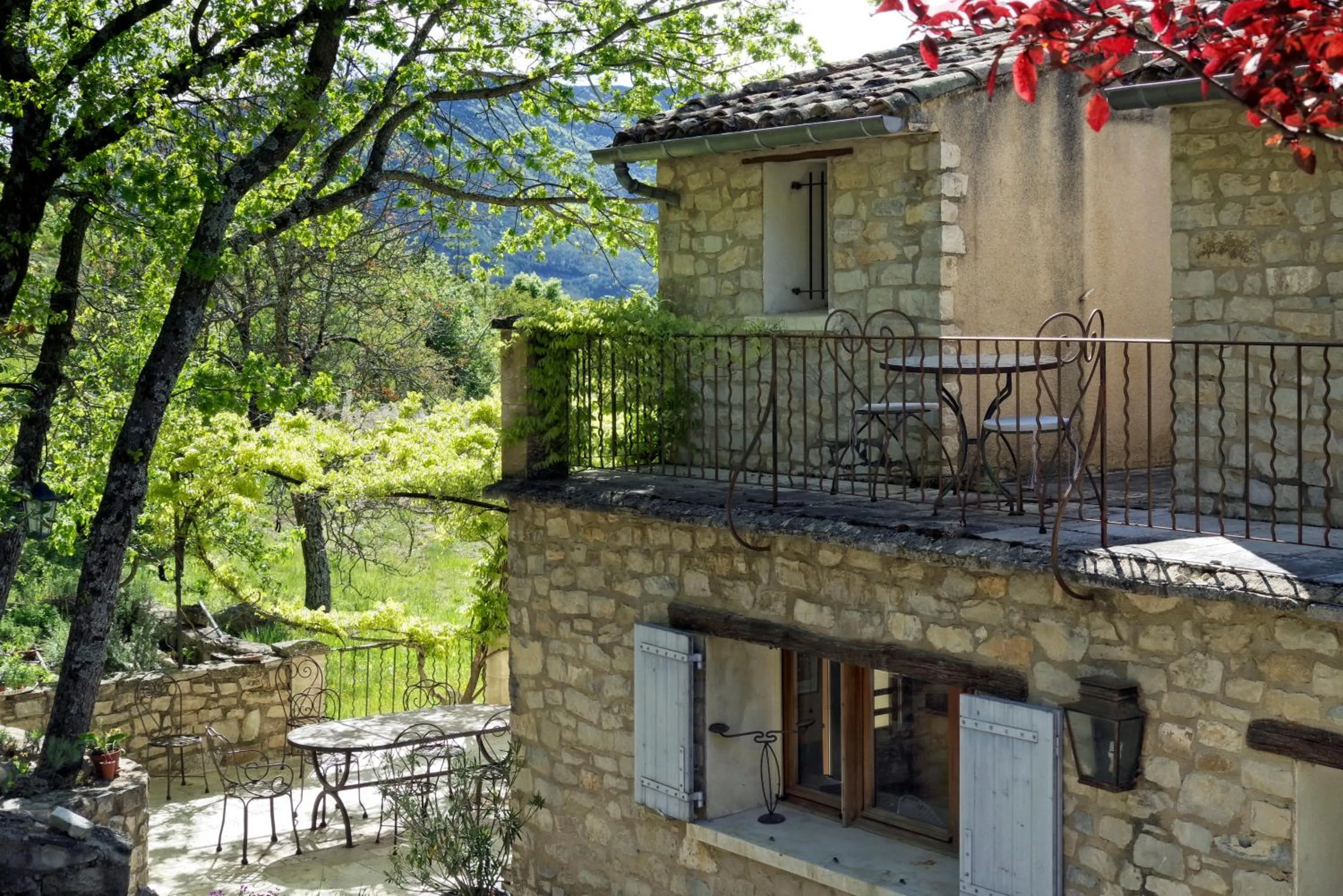 Property building in B&B Le Deffends de Redon