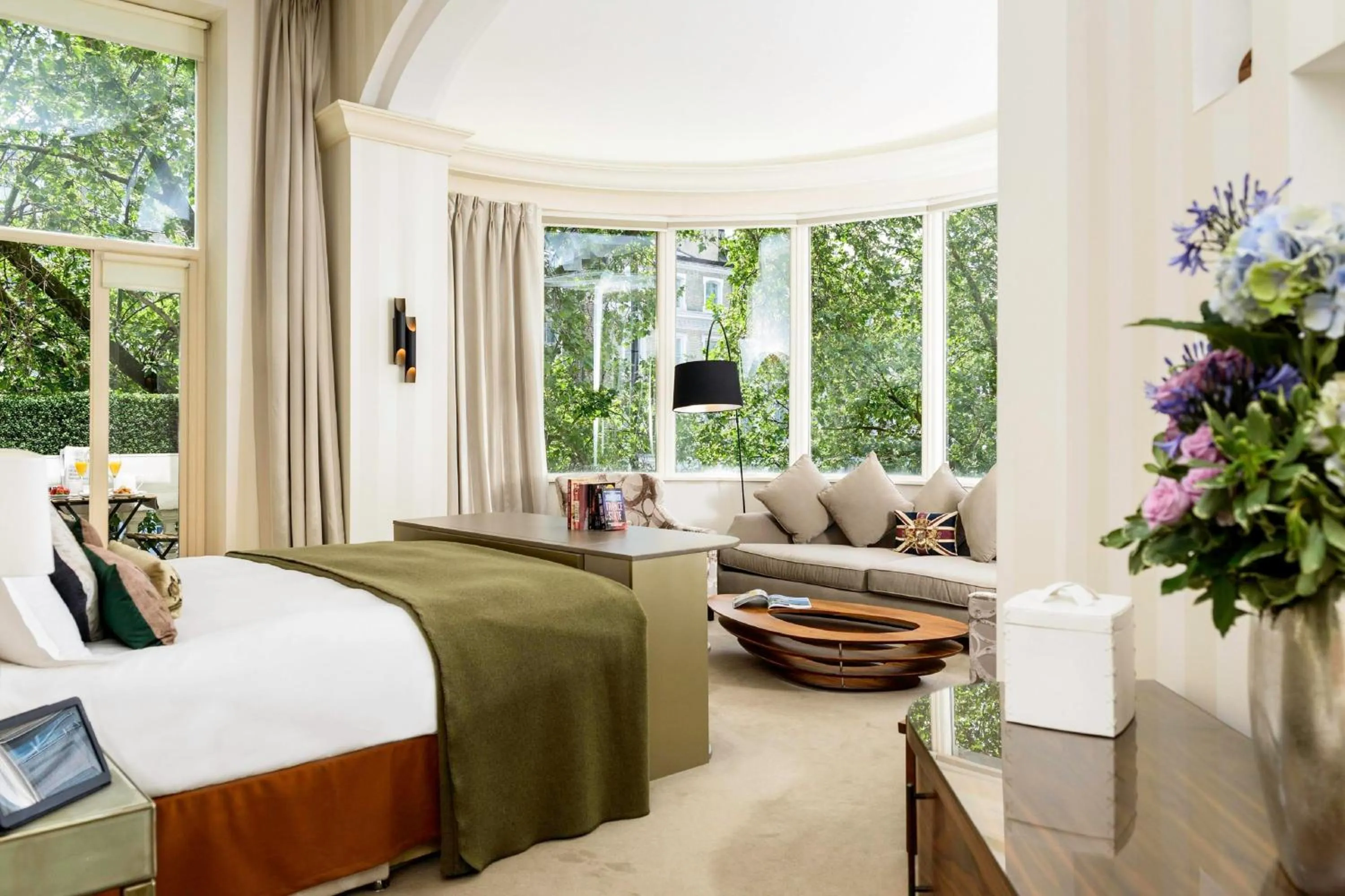 Photo of the whole room, Bed in Hotel Xenia - Autograph Collection