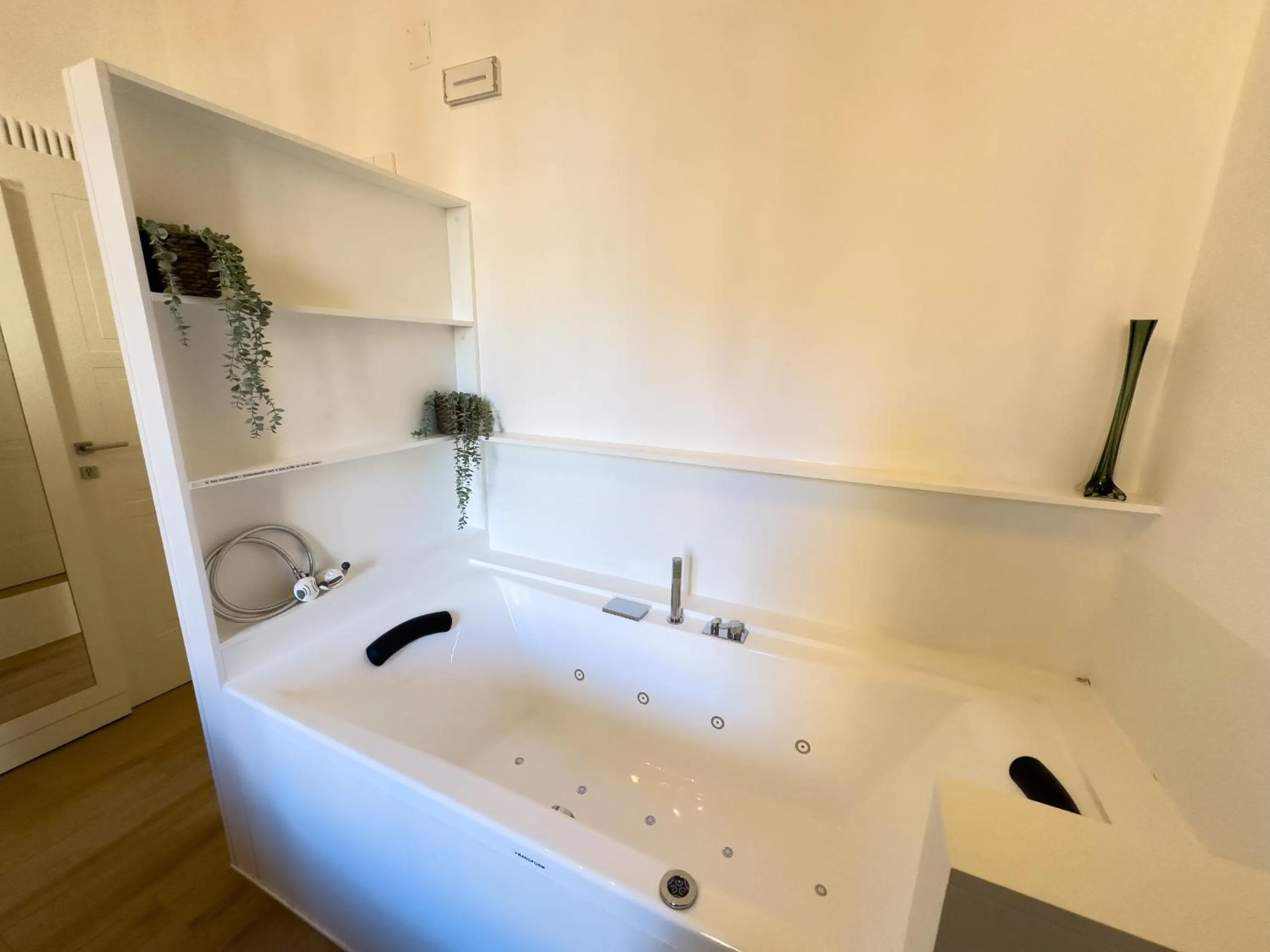 Hot Tub in Vittorio Veneto Private SPA