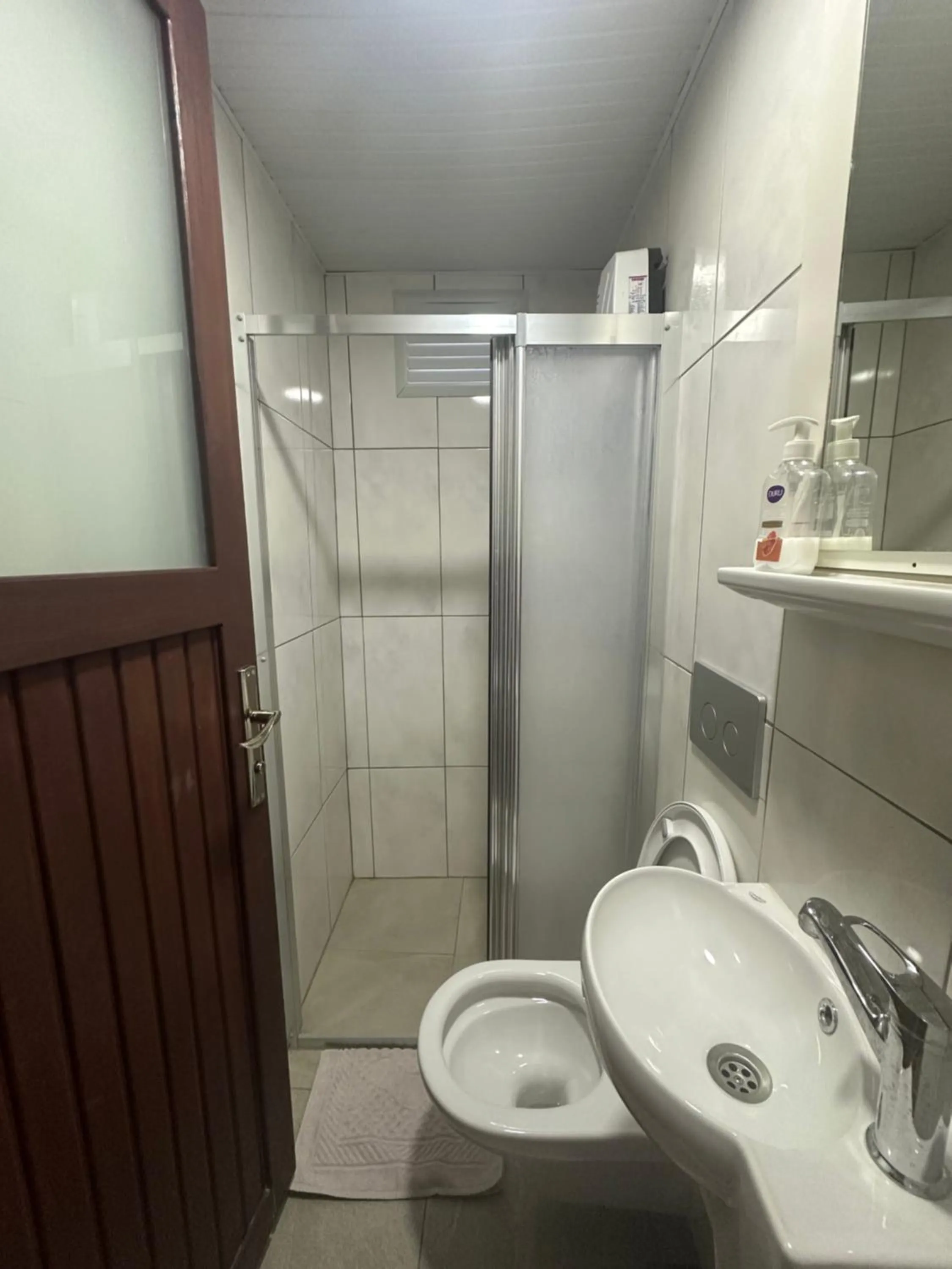 Bathroom in Kont Pension