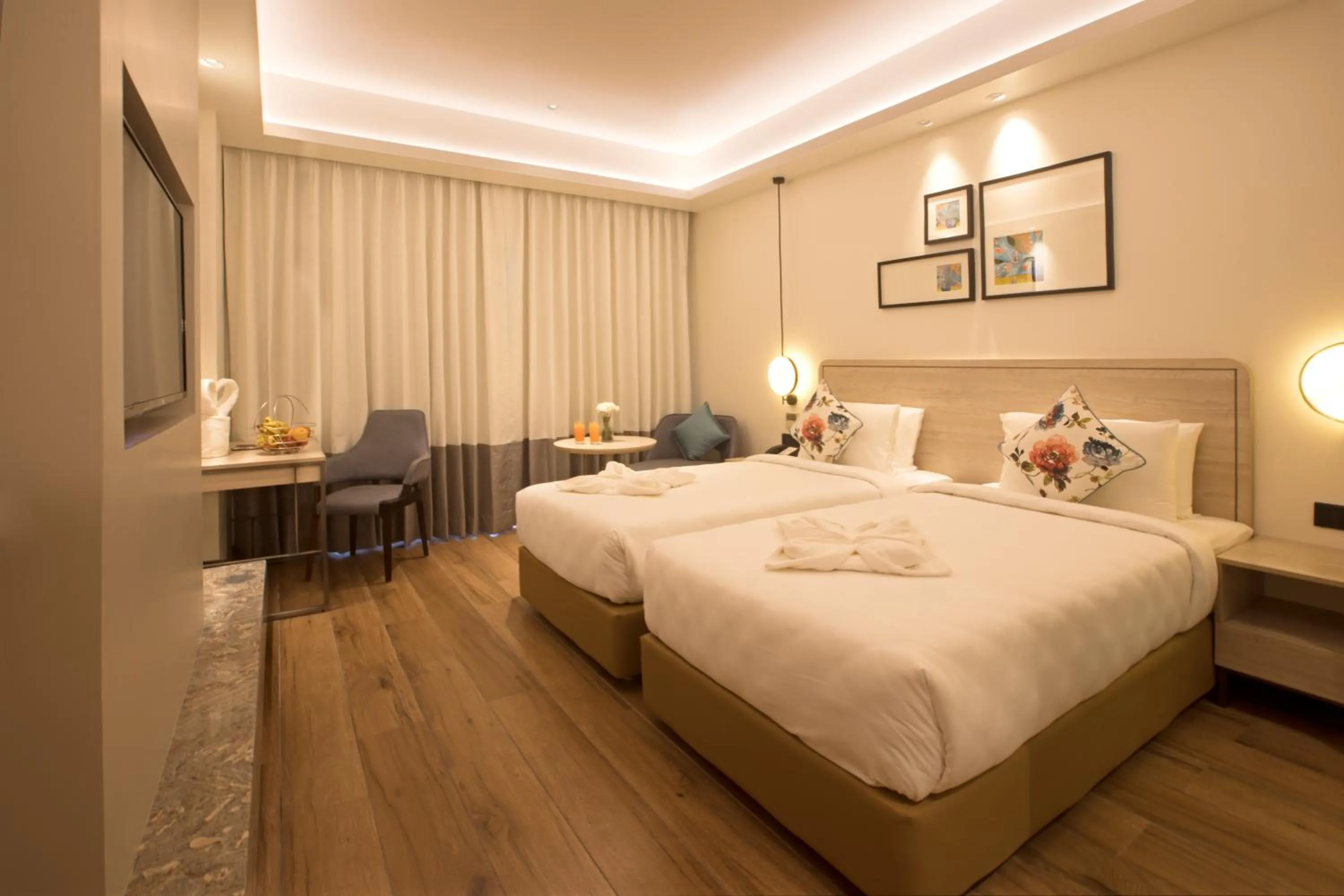 Bed in Regenta SGS Greenotel - Lonavala