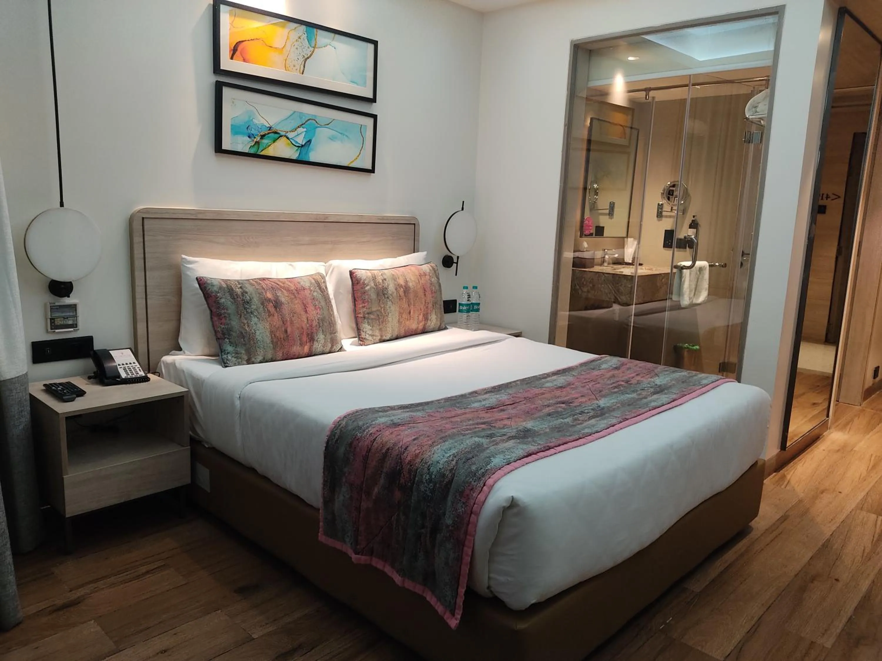 Bed in Regenta SGS Greenotel - Lonavala