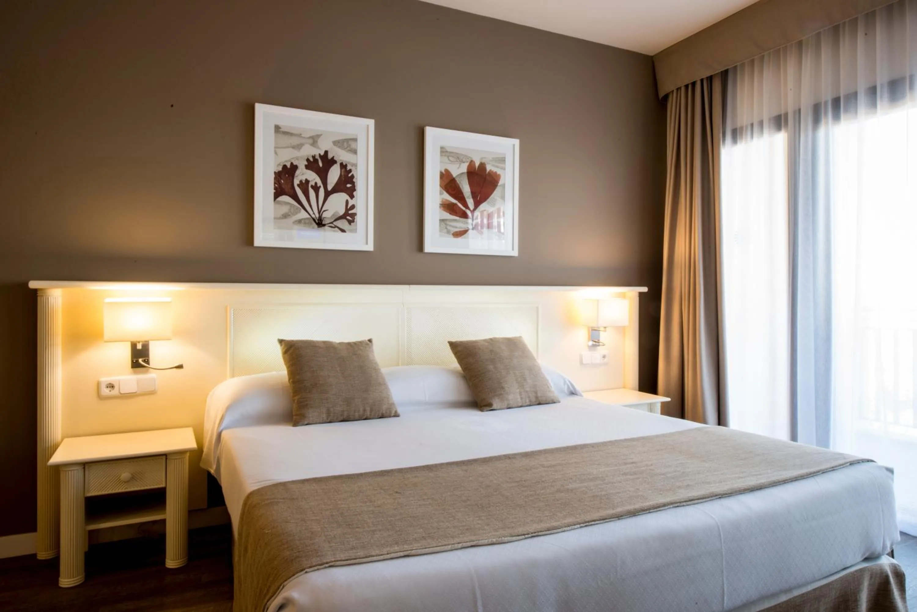 Bed in Bahia Principe Sunlight Costa Adeje - All Inclusive