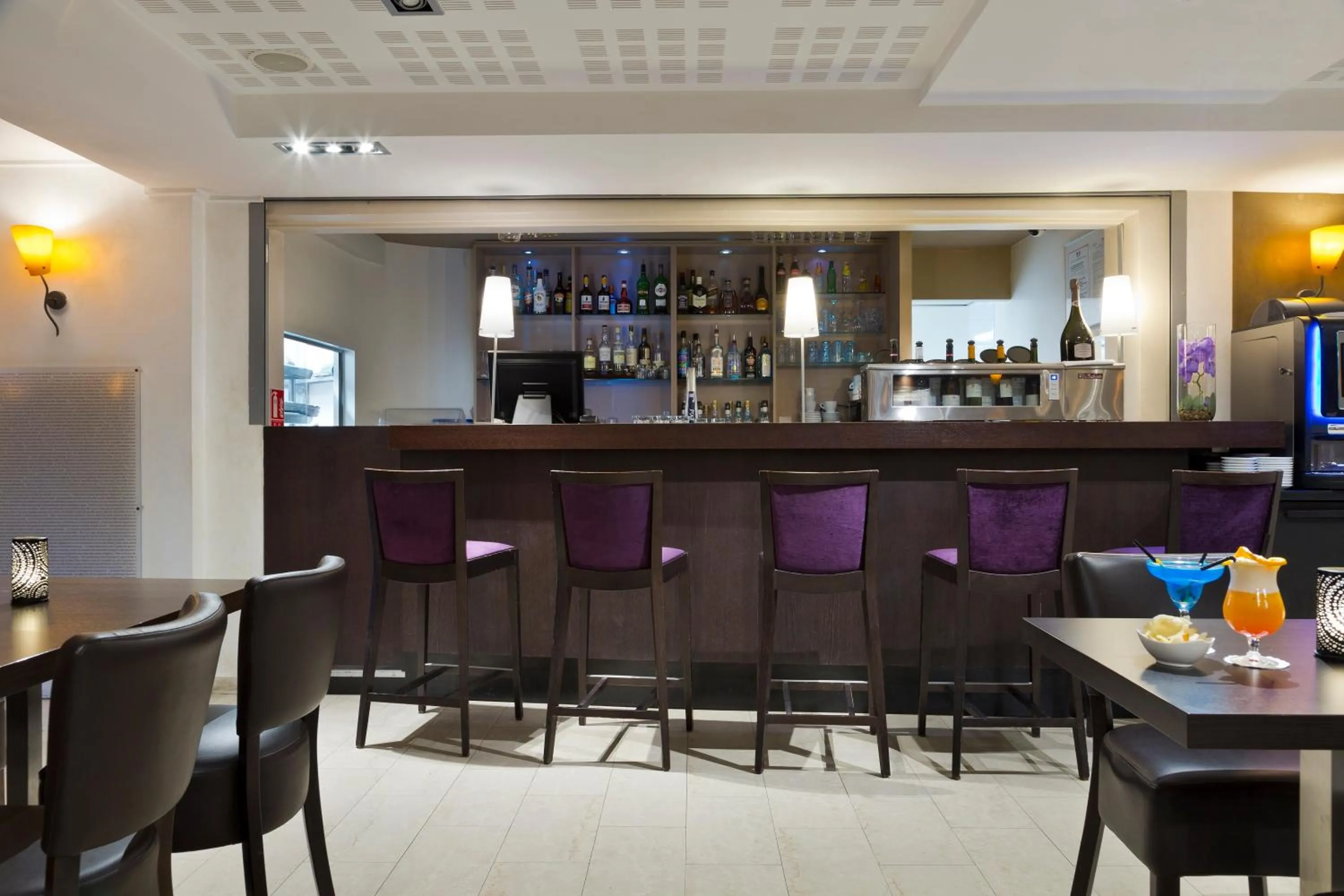 Lounge or bar in Résidence la Réserve Genève Ferney Voltaire