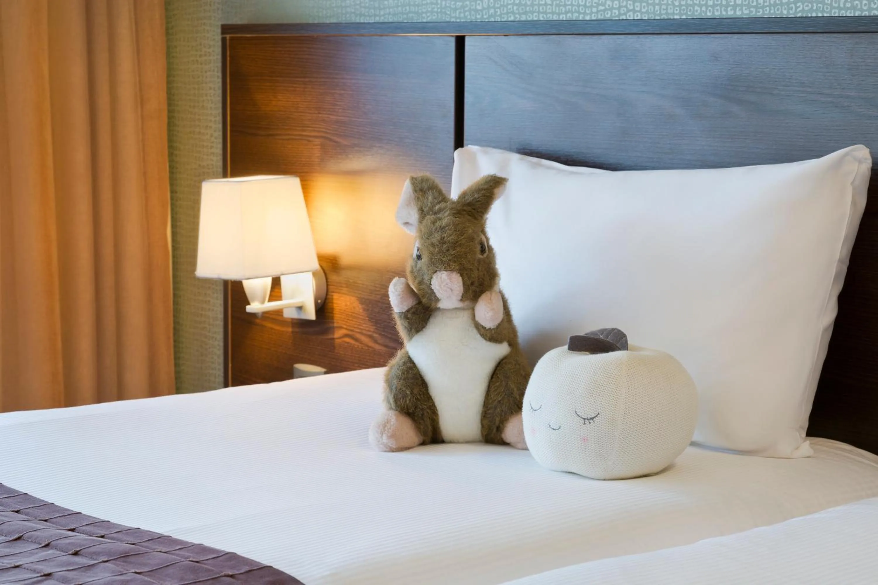 Bedroom, Bed in Résidence la Réserve Genève Ferney Voltaire