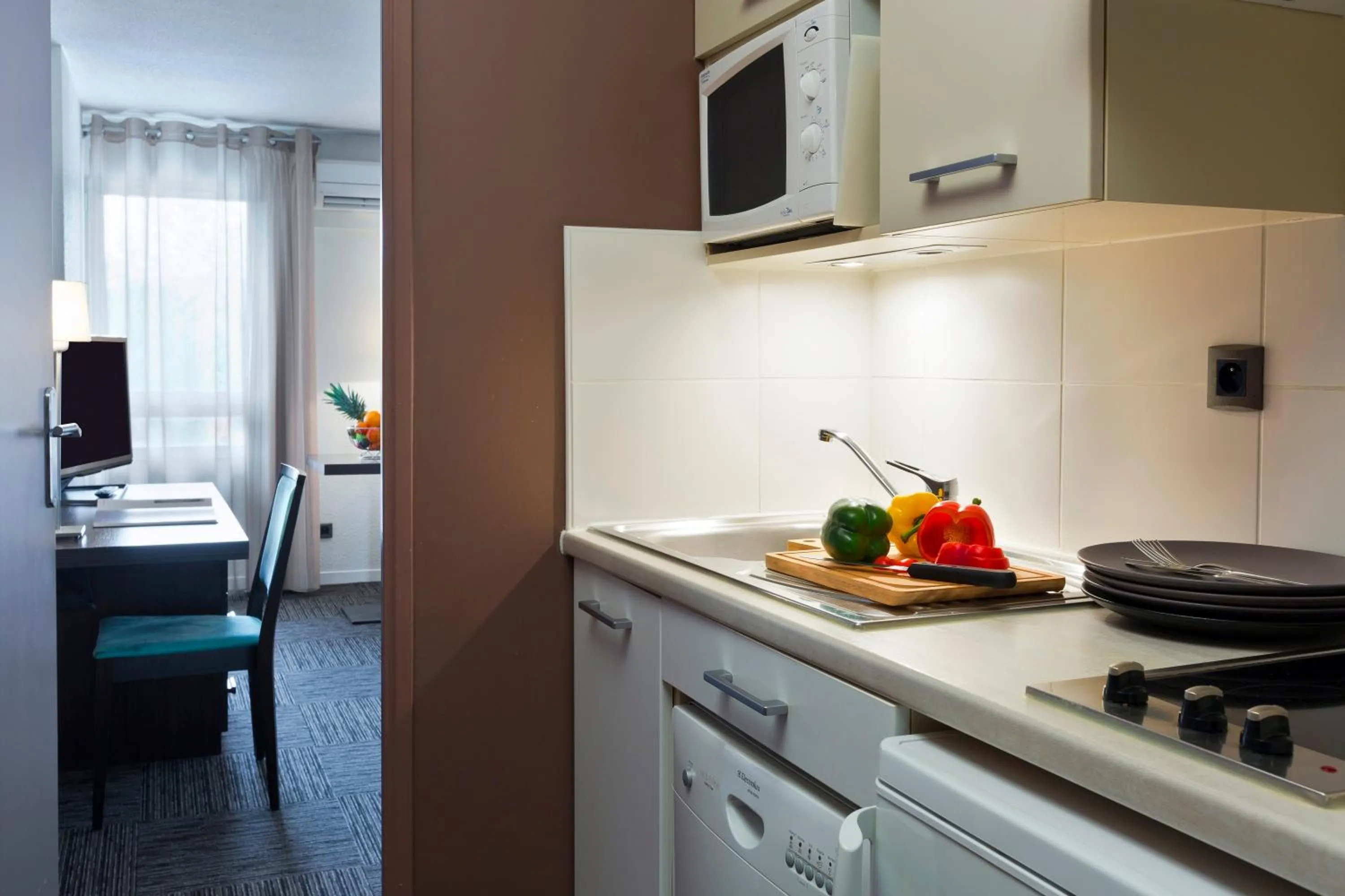 Kitchen or kitchenette in Résidence la Réserve Genève Ferney Voltaire