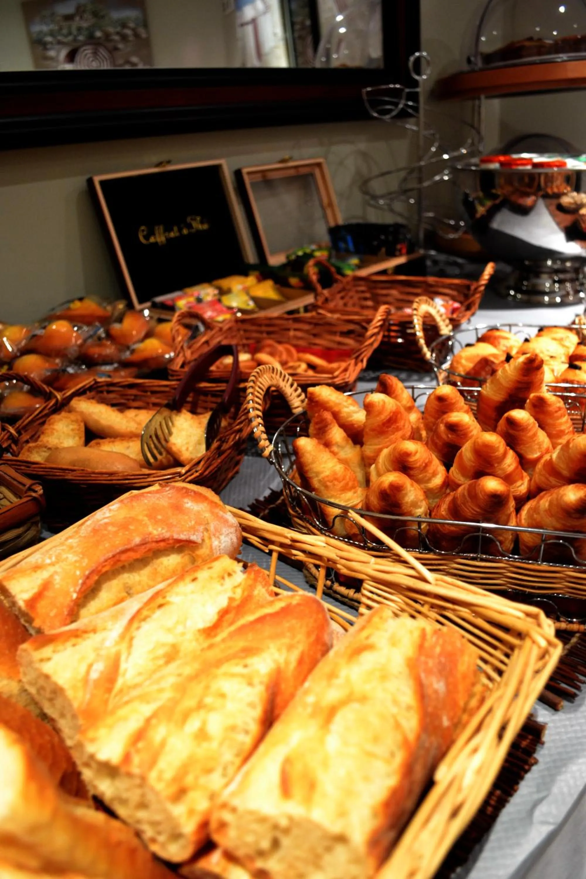 Food and drinks in Hôtel Cartier