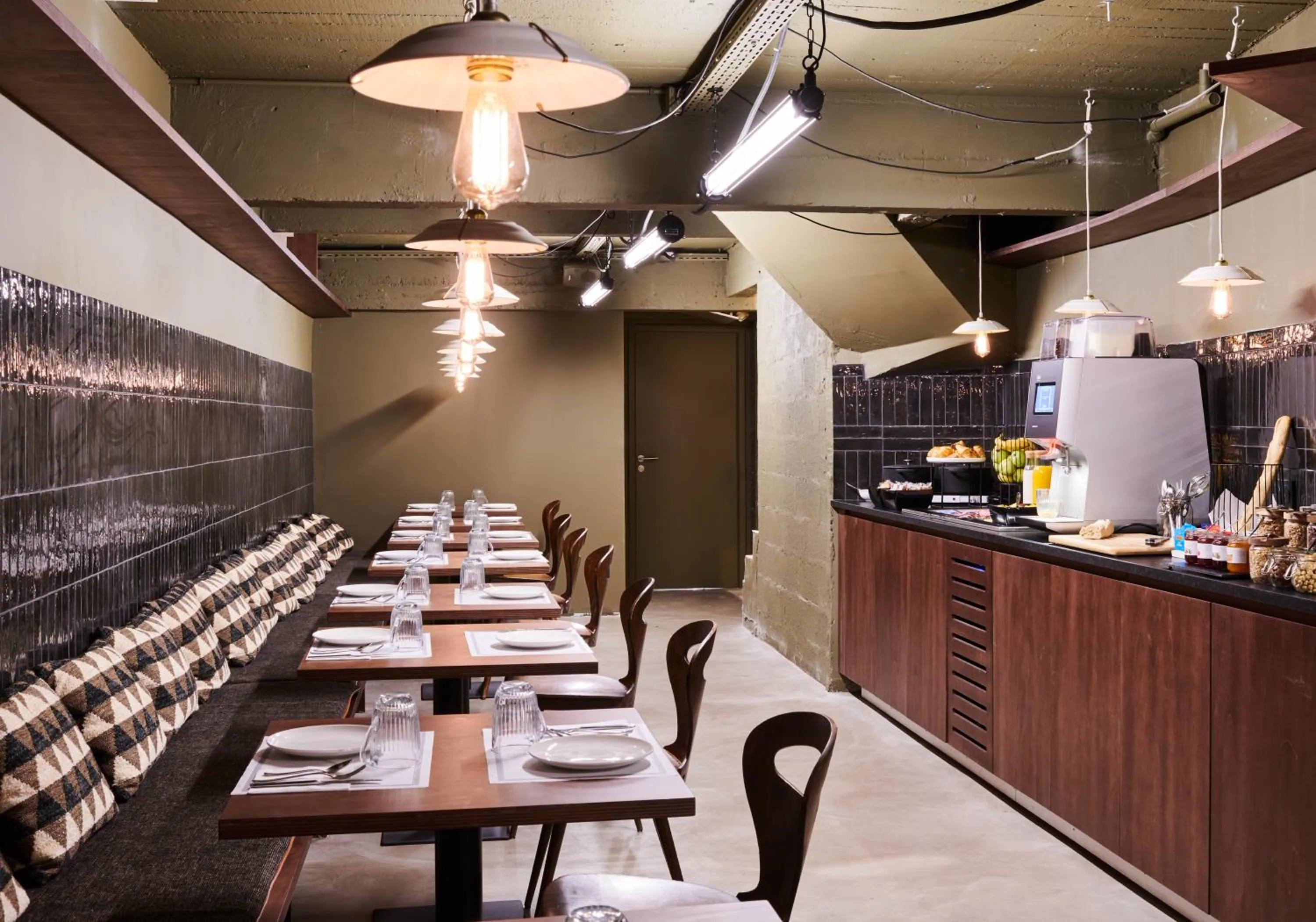 Food and drinks in Hôtel Cartier