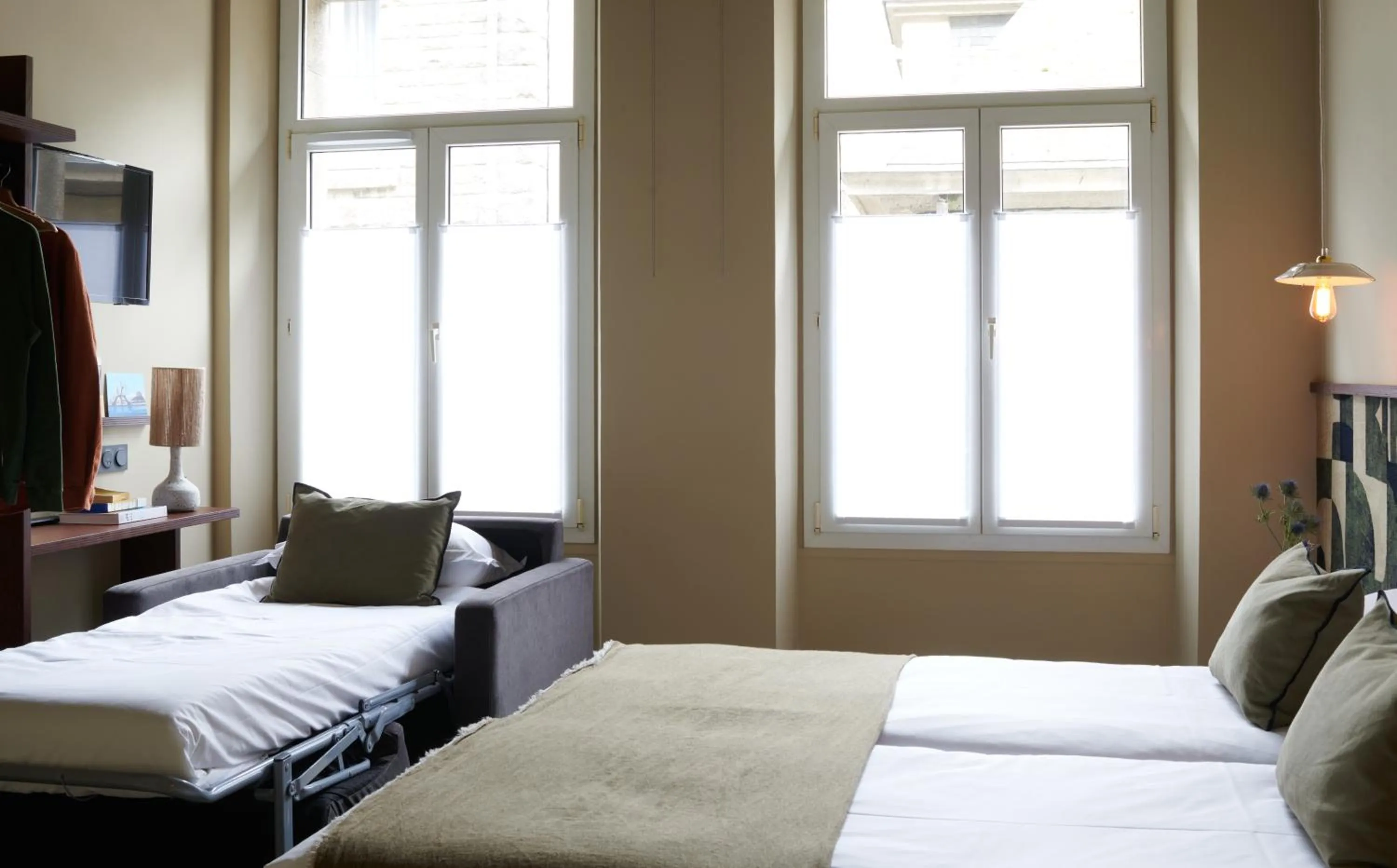 Bed in Hôtel Cartier