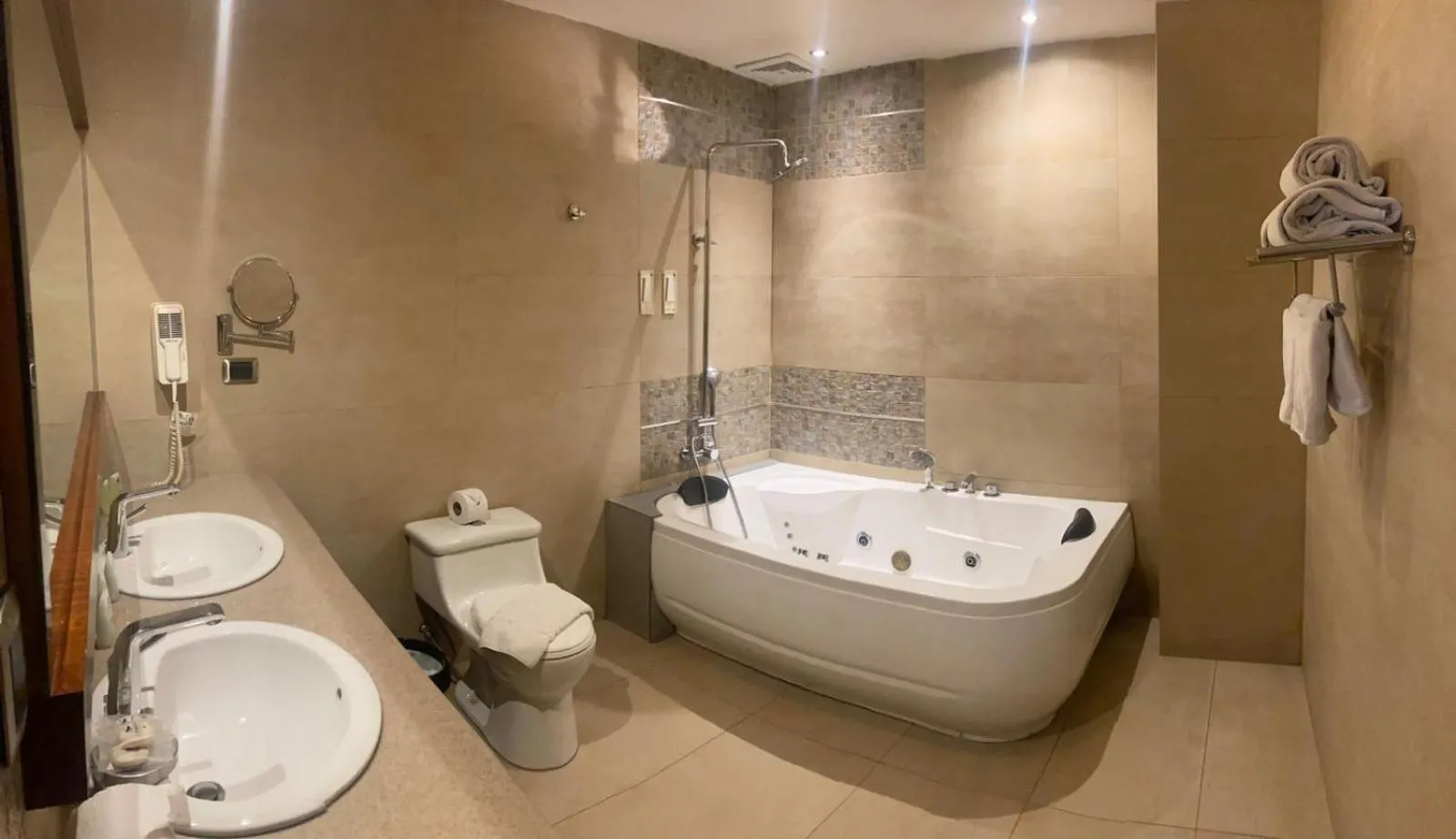 Bath in Hosteria Arhaná