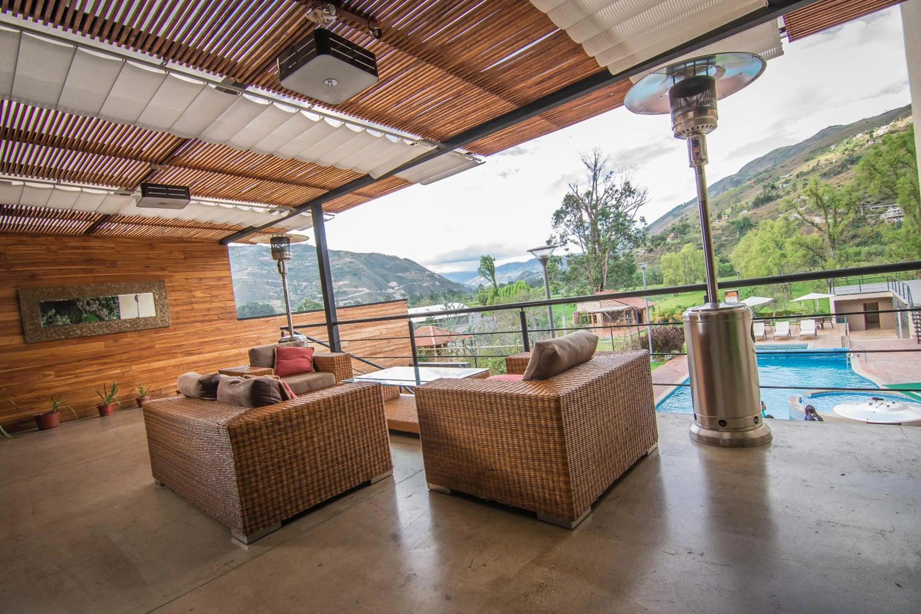 Property building in Hosteria Arhaná