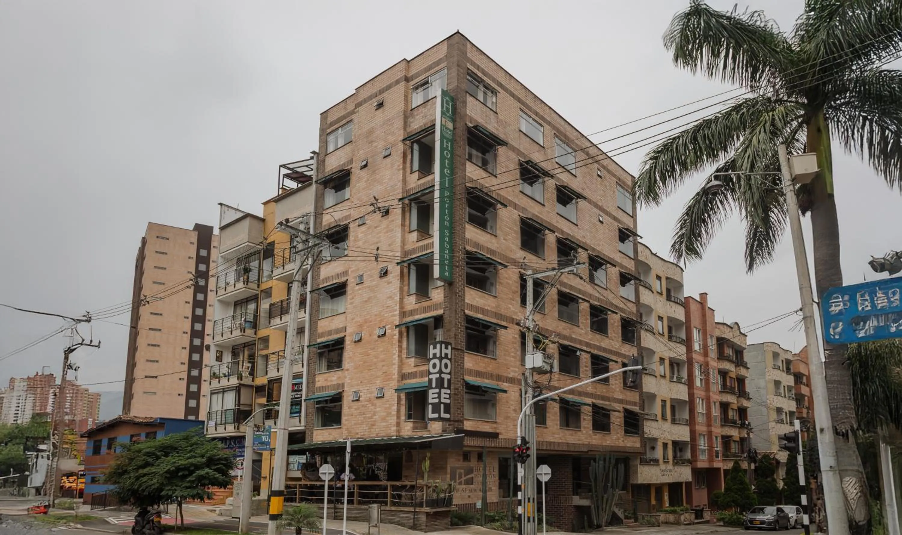 Property building in Hotel Portón Sabaneta