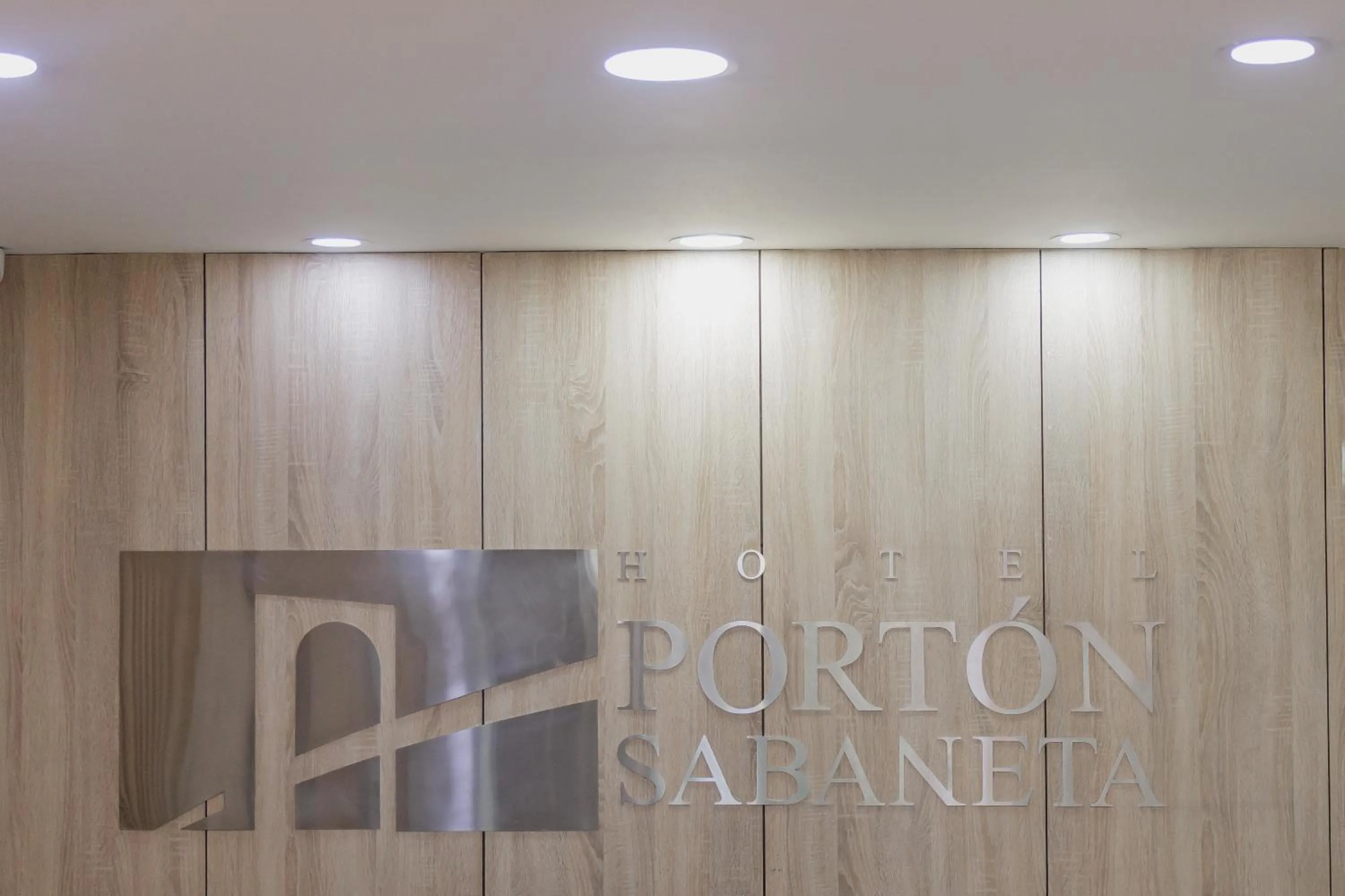 Property logo or sign in Hotel Portón Sabaneta
