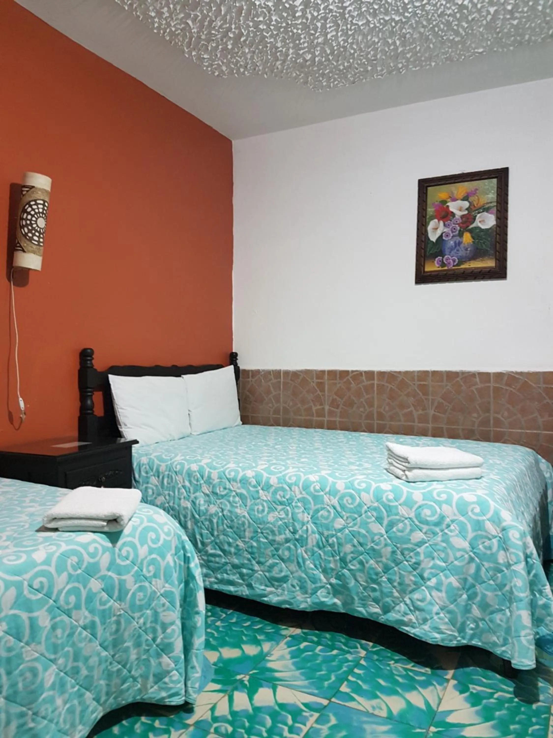 Triple Room with Private Bathroom in Hotel Posada El Gran Cipres