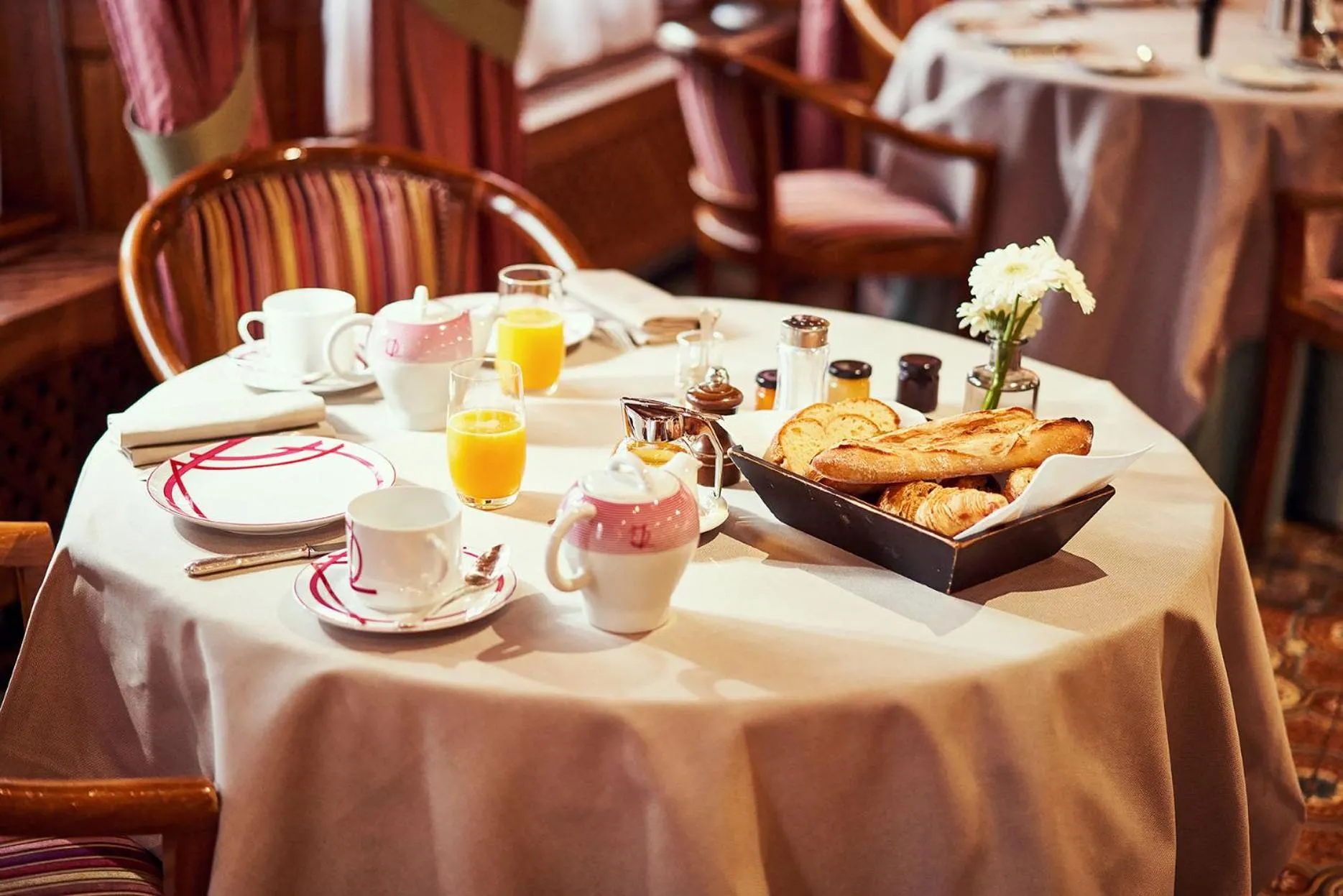 Breakfast in Relais Bernard Loiseau