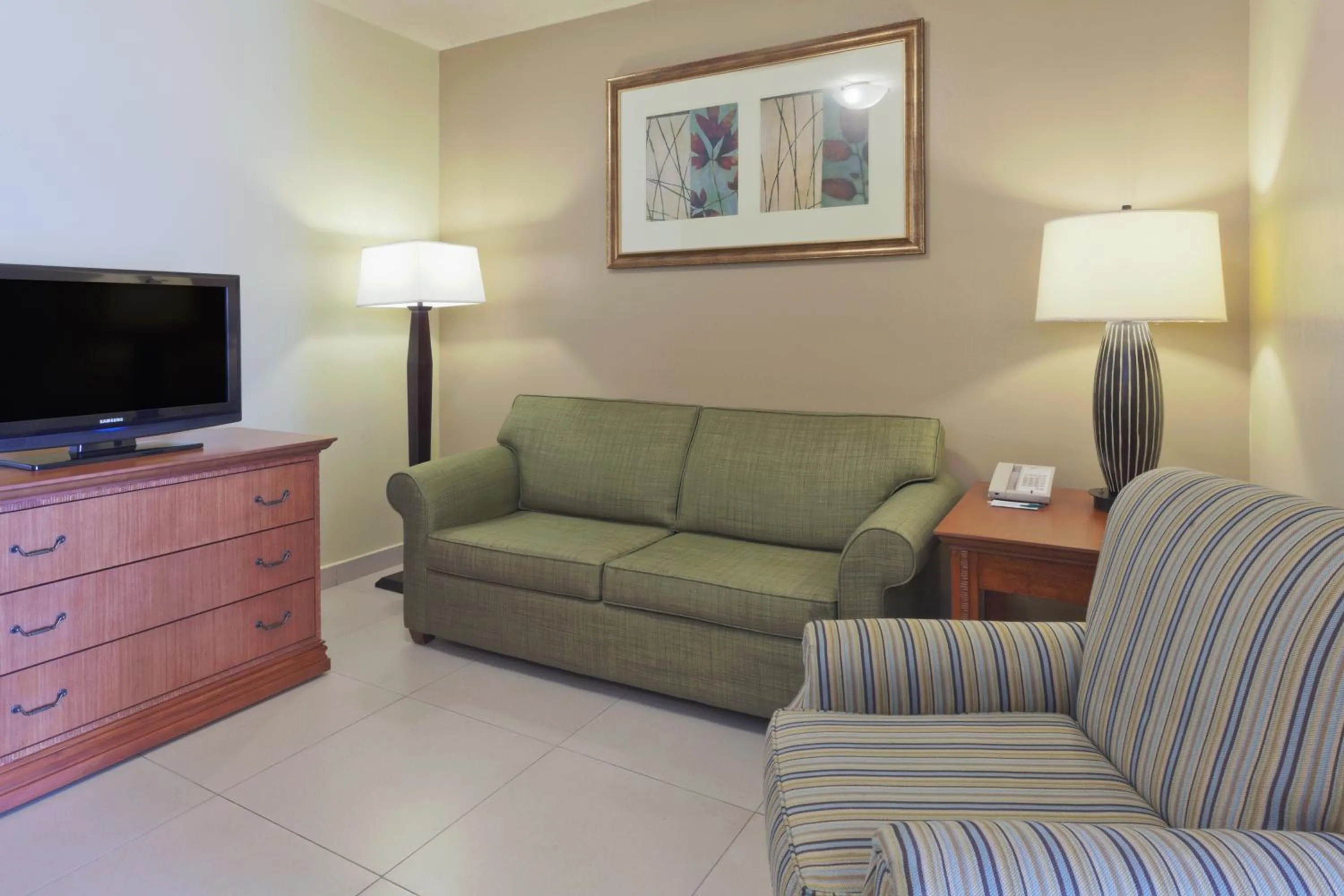 Living room in Radisson Hotel Panama Canal