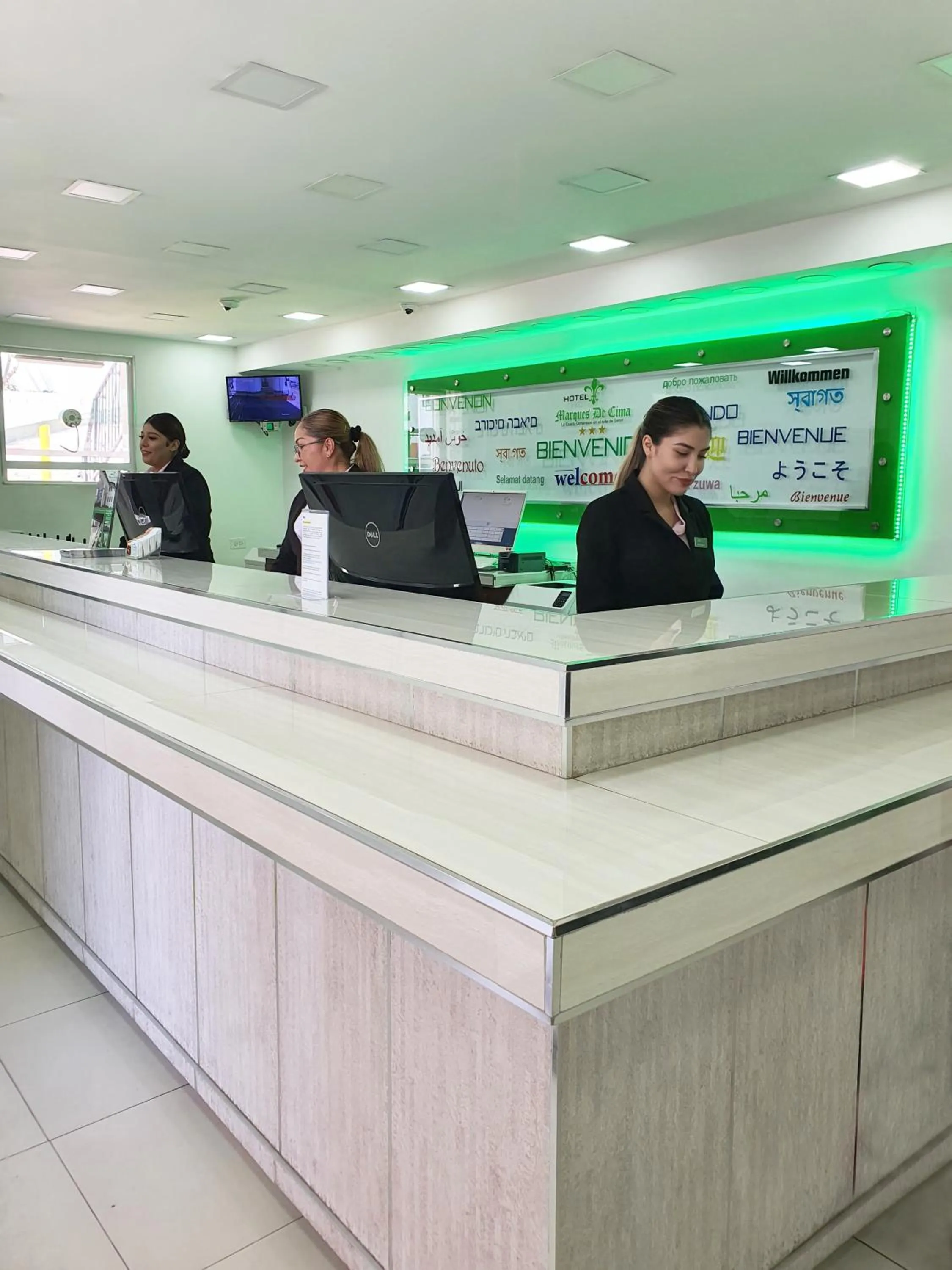 Staff in Hotel Marques de Cima