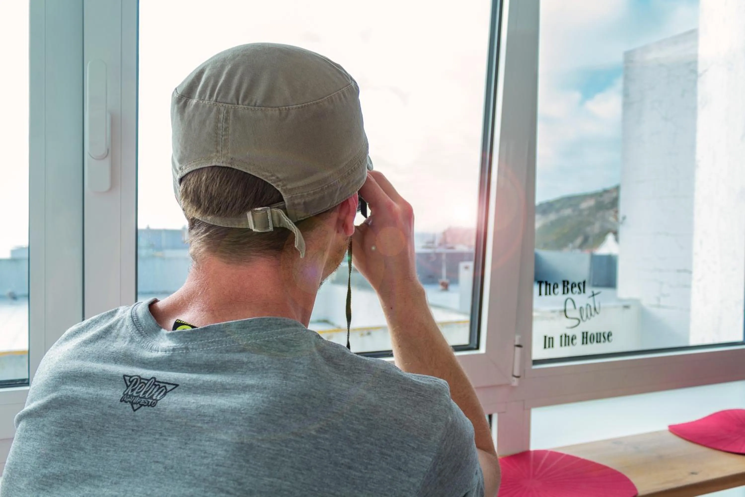 People in Paz & Amor Guest House - Peace & Love