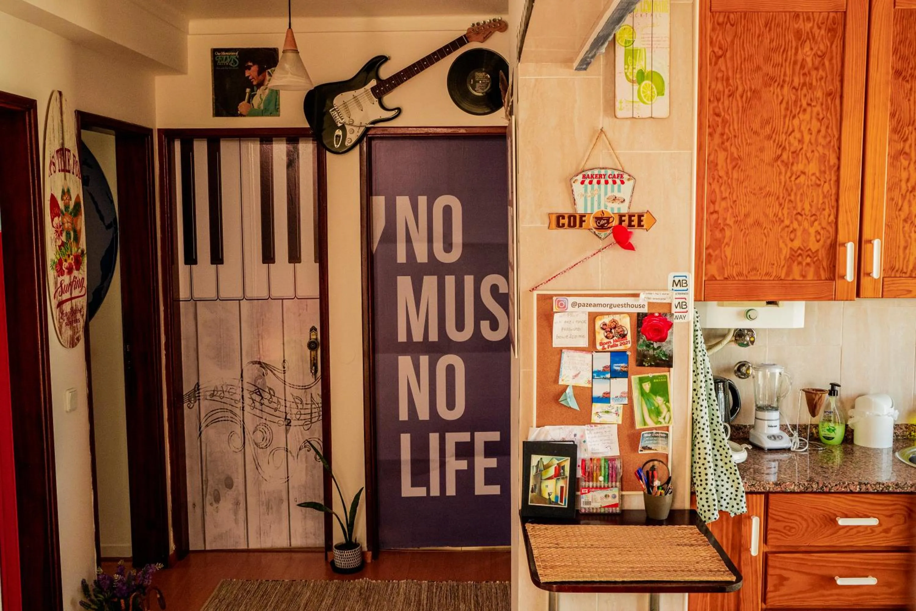 Paz & Amor Guest House - Peace & Love