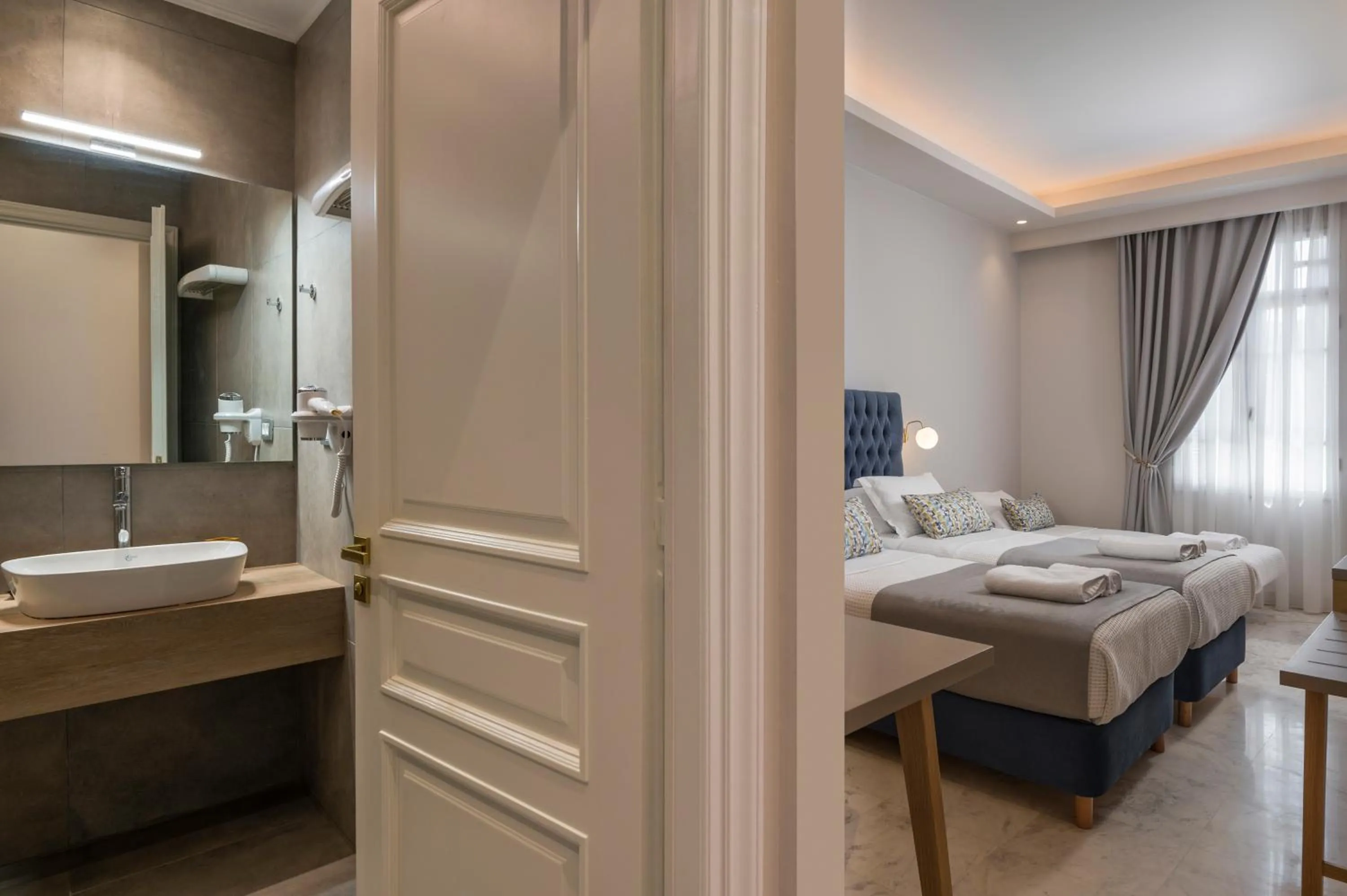 Bed in Plaza 1866 Superior City Rooms