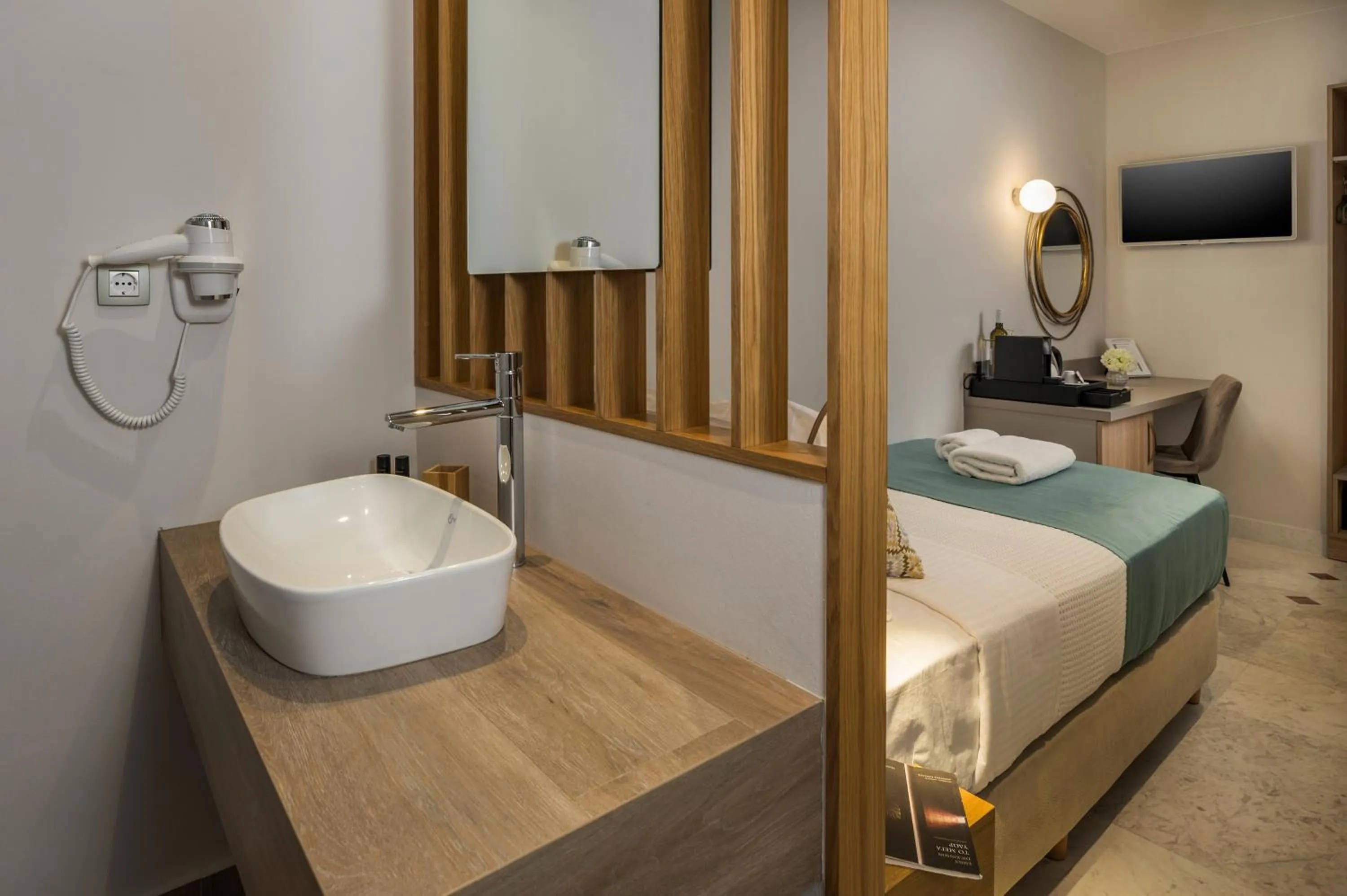 Bed in Plaza 1866 Superior City Rooms