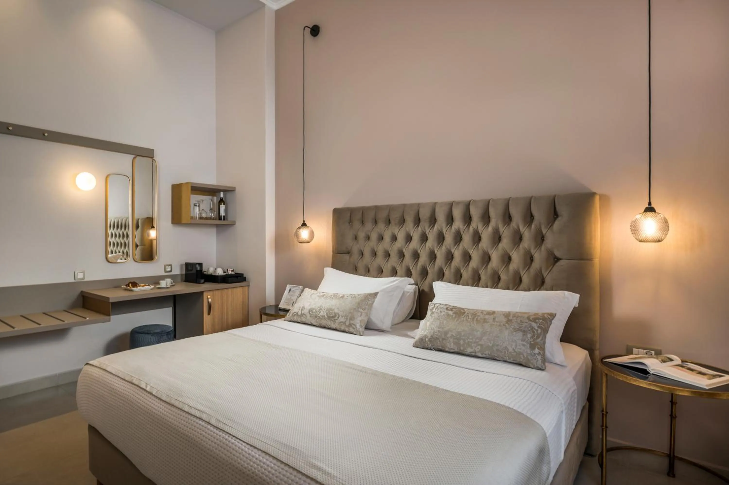 Bed in Plaza 1866 Superior City Rooms