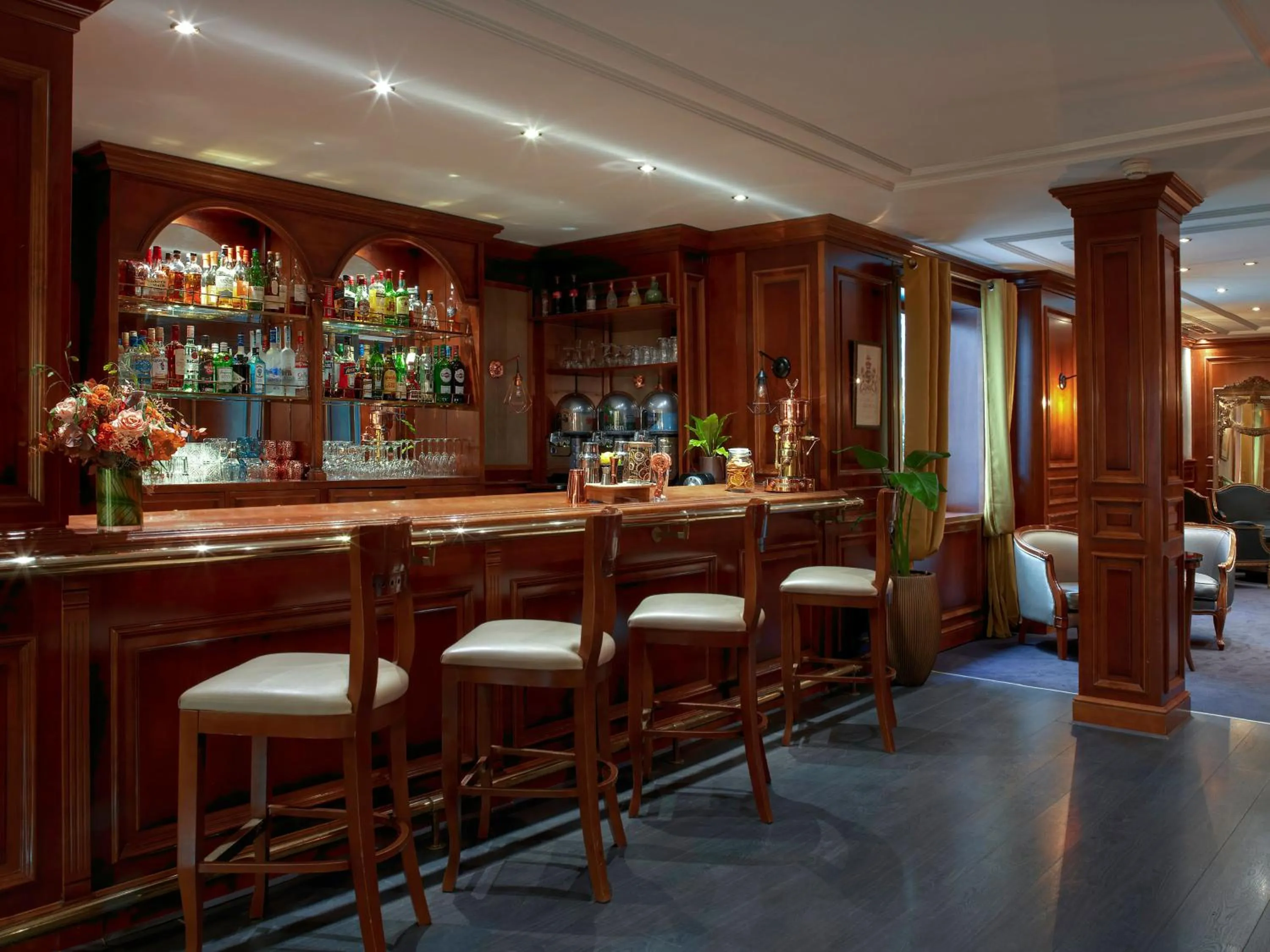 Lounge or bar in Meliá Paris Vendôme