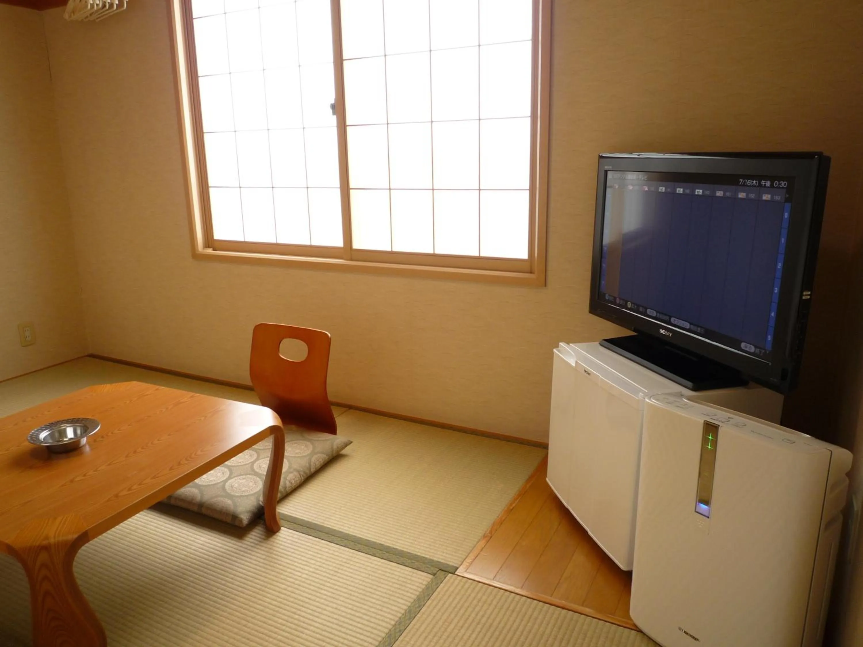 TV and multimedia in Takanoya